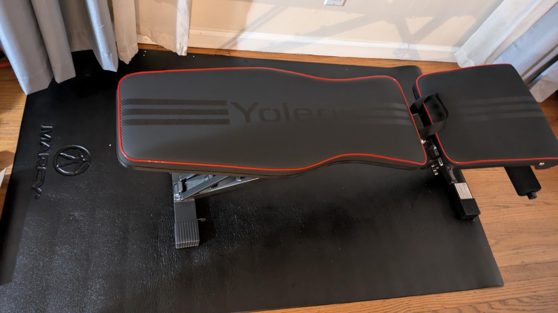 YOLEO Adjustable Weight Bench, ASTM-Certified 827LBS customer photo 1