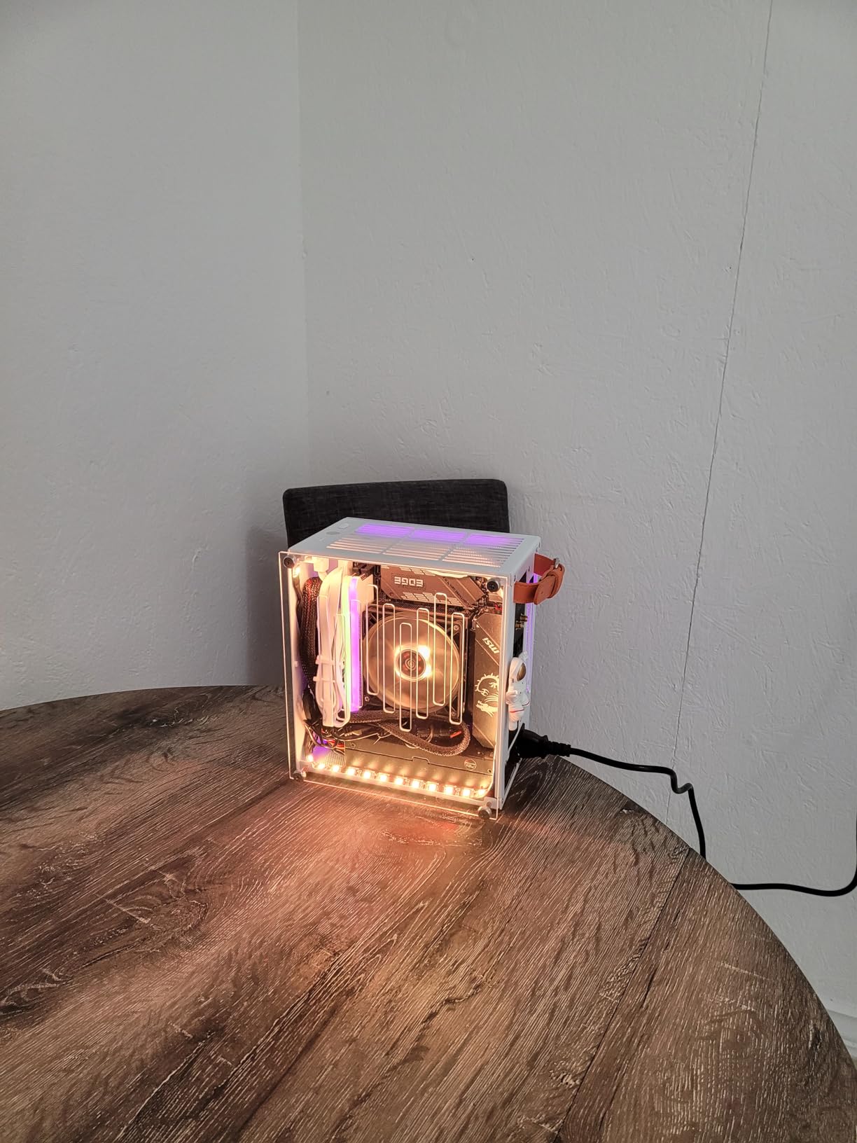 SGPC K39 5L Mini ITX Case,Portable SFF Gaming Chassis,White Standard Edition customer photo 2