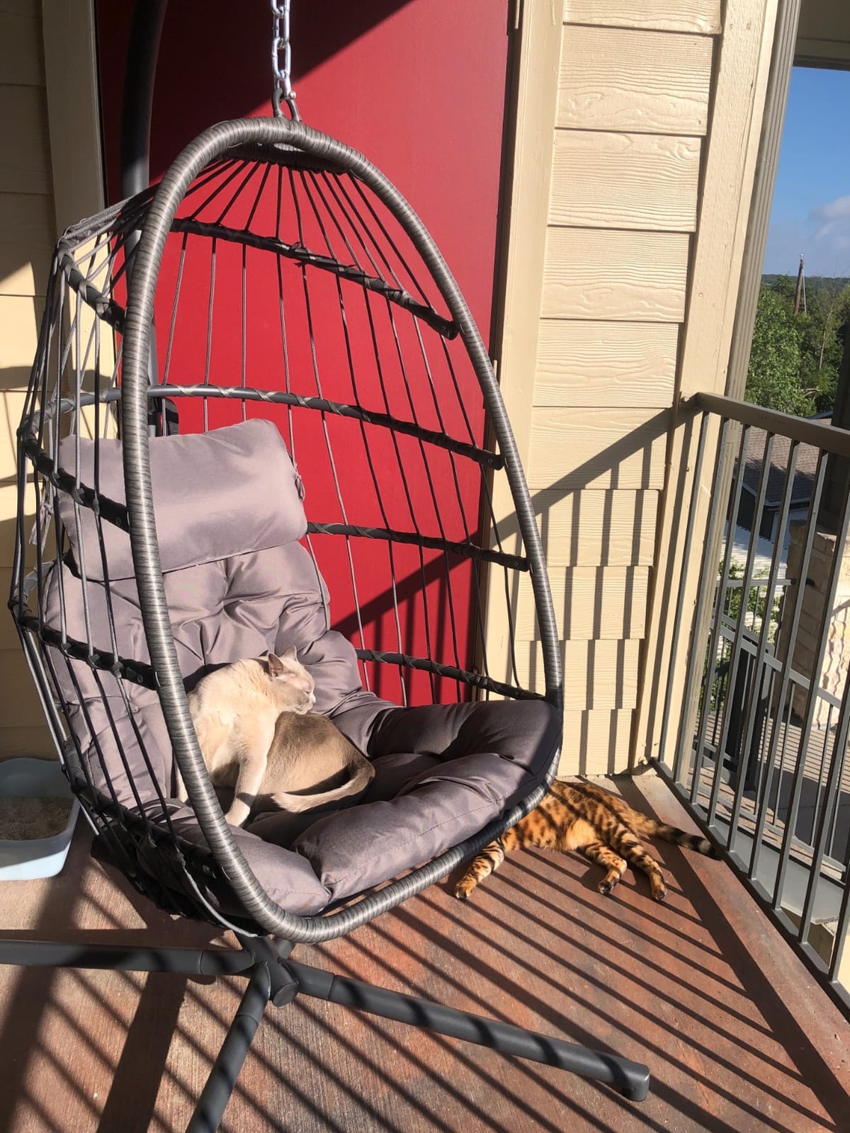 BULEXYARD Hanging Egg Chair with Stand, Indoor Outdoor Egg Swing Chair customer photo 1