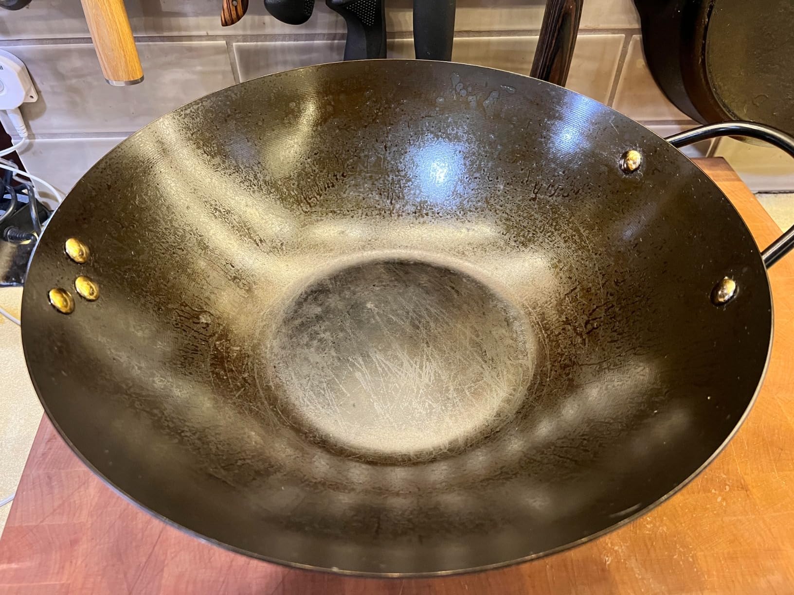 Babish 14 Inch Carbon Steel Wok Pan, Flat Bottom Stir Fry Pan, Induction customer photo 1