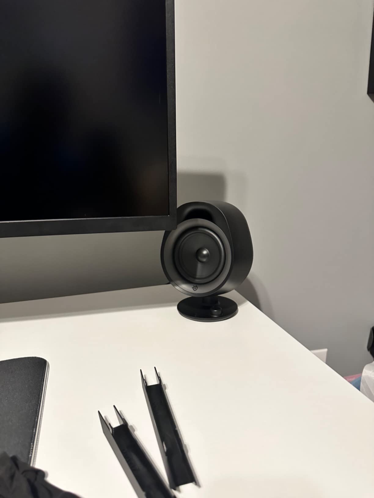 SteelSeries Arena 3 2.0 Desktop Gaming Speakers - Immersive Audio, On-Speaker Controls, 4