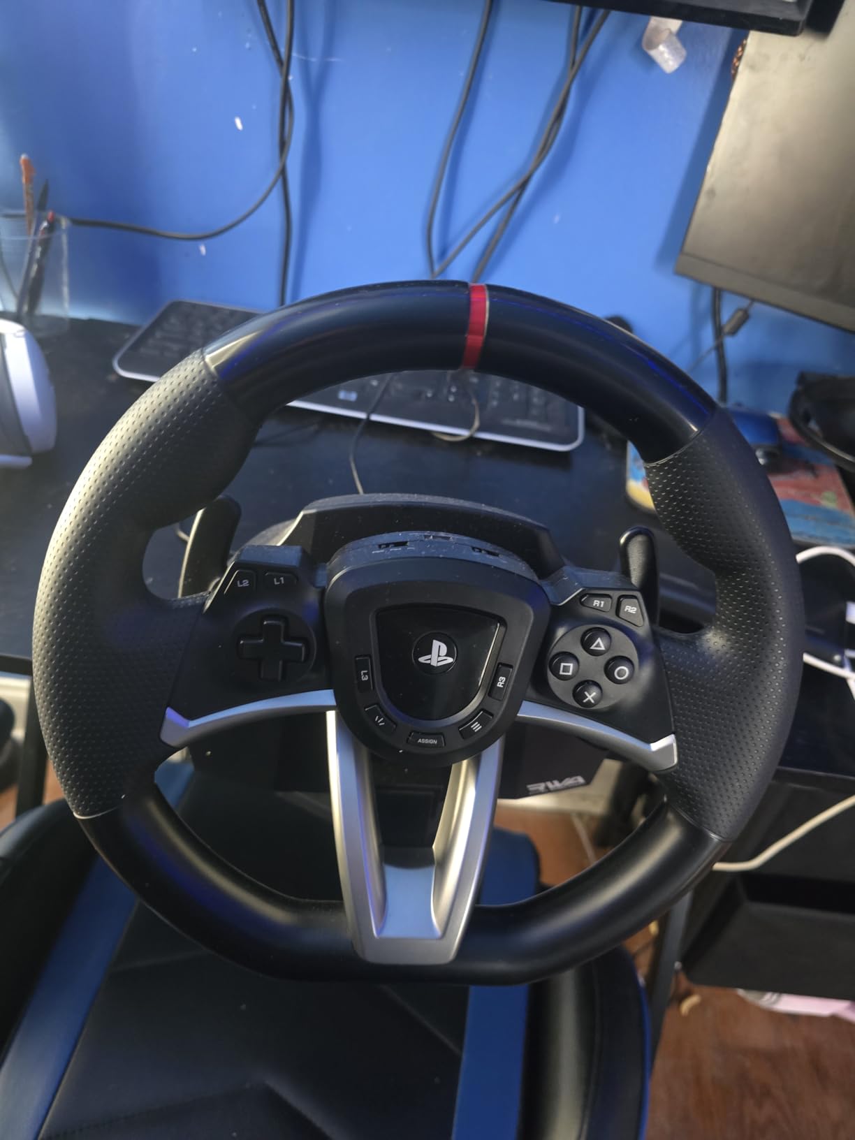HORI Racing Wheel Apex for Playstation 5, PlayStation 4 and PC - Officially Licensed by Sony - Compatible with Gran Turismo 7 customer photo 1