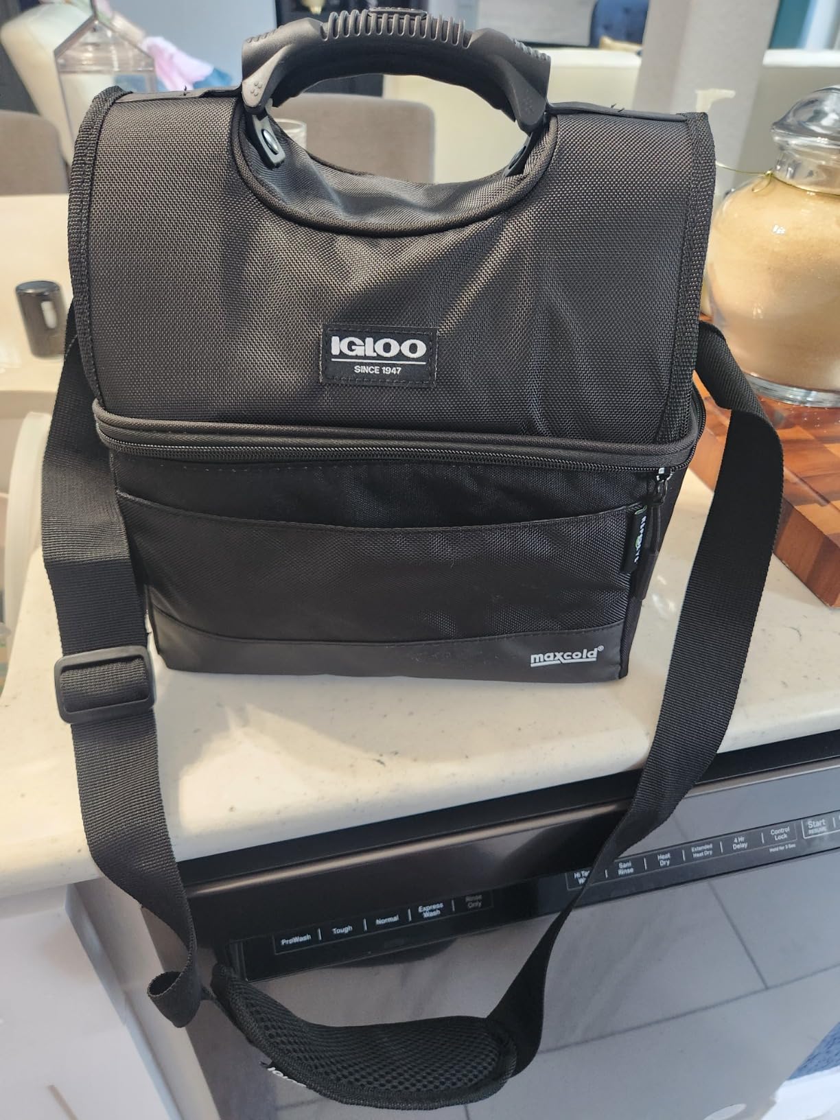Igloo Gripper Soft Sided Cooler Bag | Insulated Dual Compartment Lunch Cooler customer photo 2
