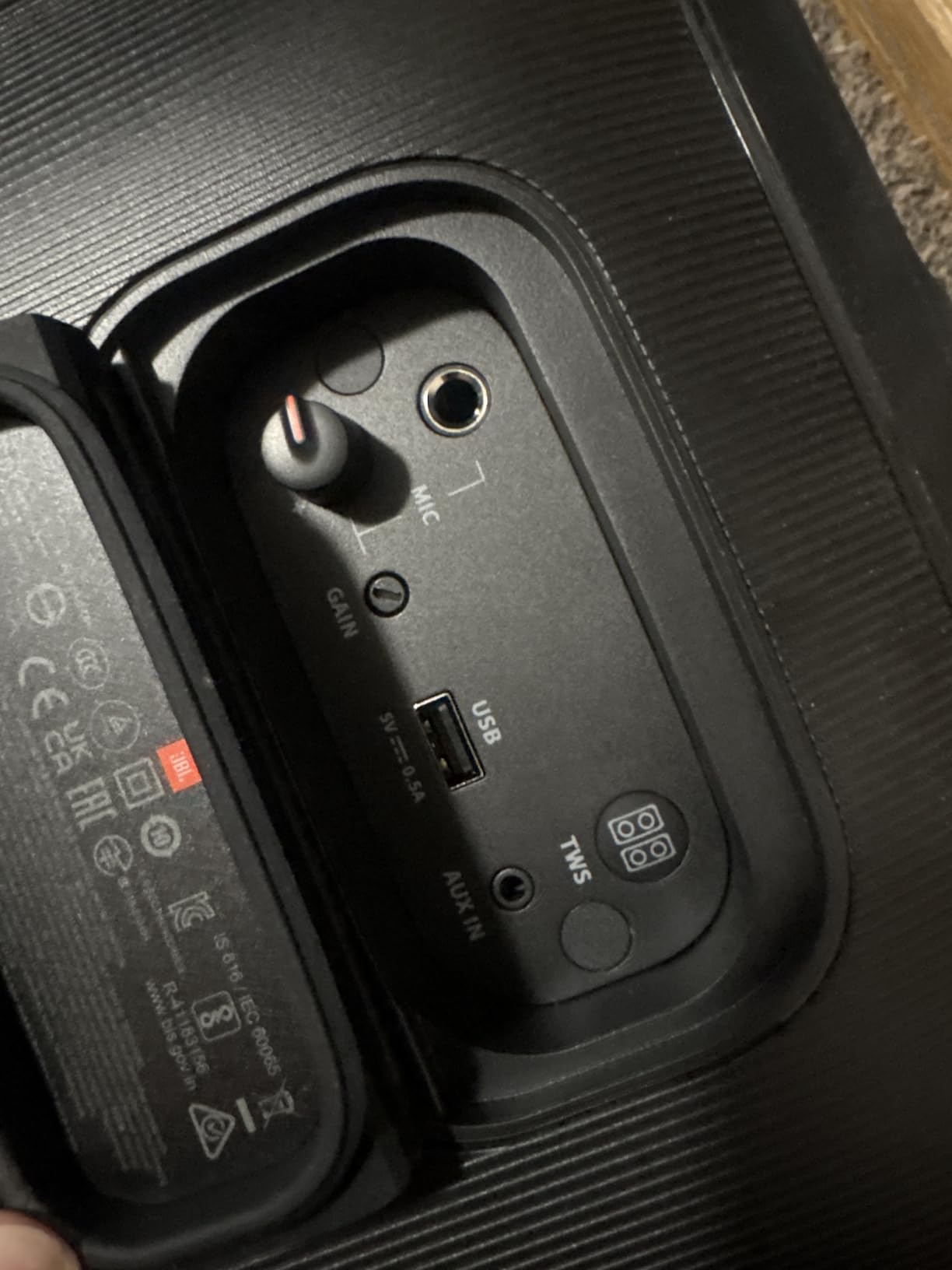 JBL Partybox Encore Essential: 100W Sound, Built-in Dynamic Light Show, and Splash Proof Design, Black customer photo 1