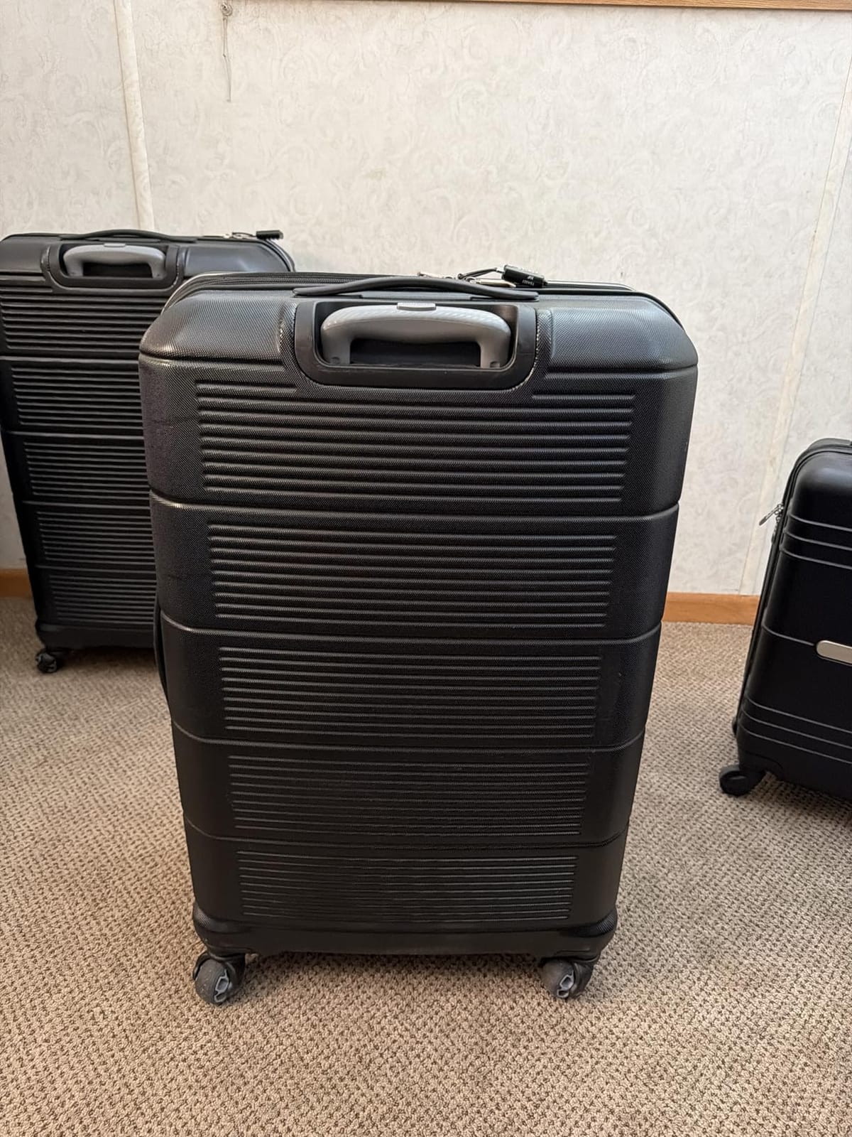 American Tourister Stratum 2.0 Expandable Hardside Luggage with Spinner Wheels, Slate Blue, Carry-on customer photo 2
