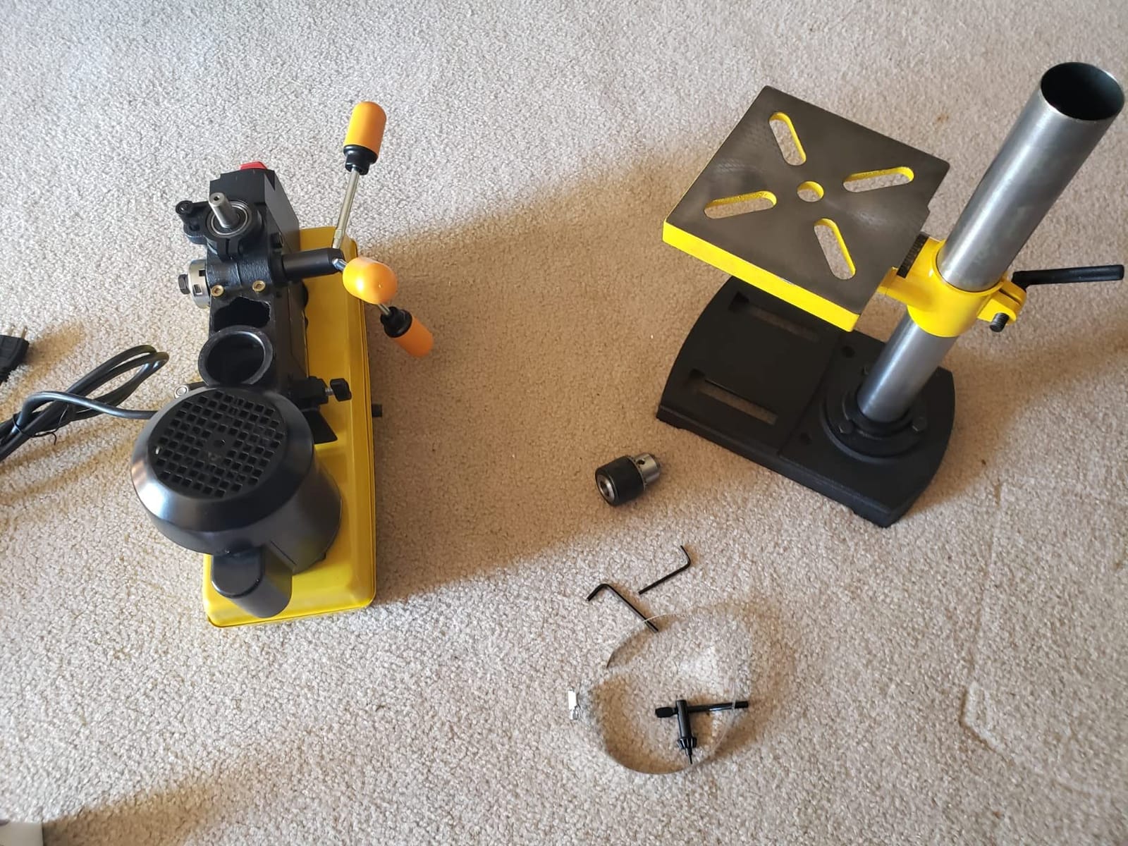 WOODSKIL 8-Inch Benchtop Drill Press, 2.3 Amp 5-Speed with Laser Guide customer photo 1