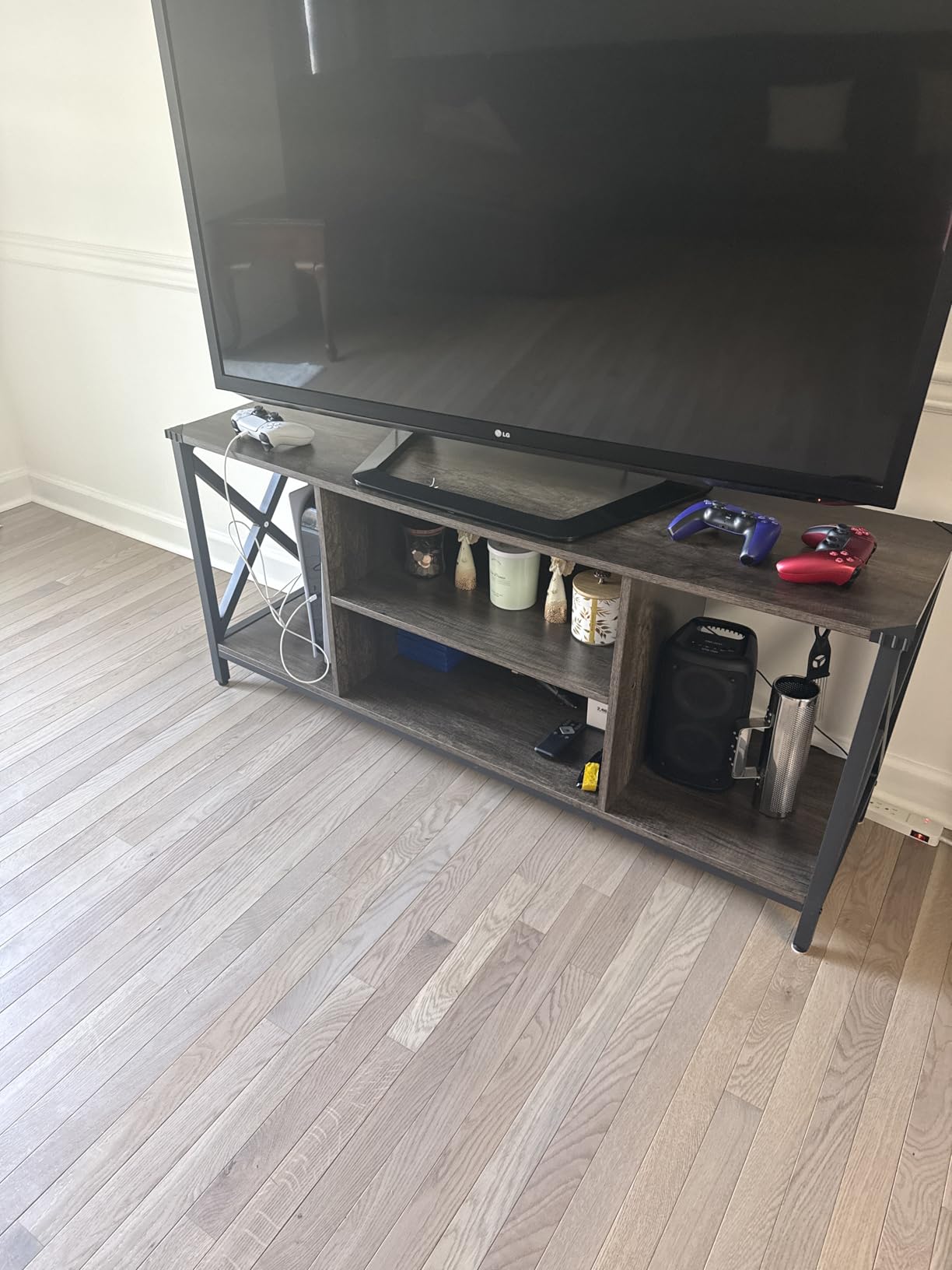 Yaheetech TV Stand for TVs up to 55
