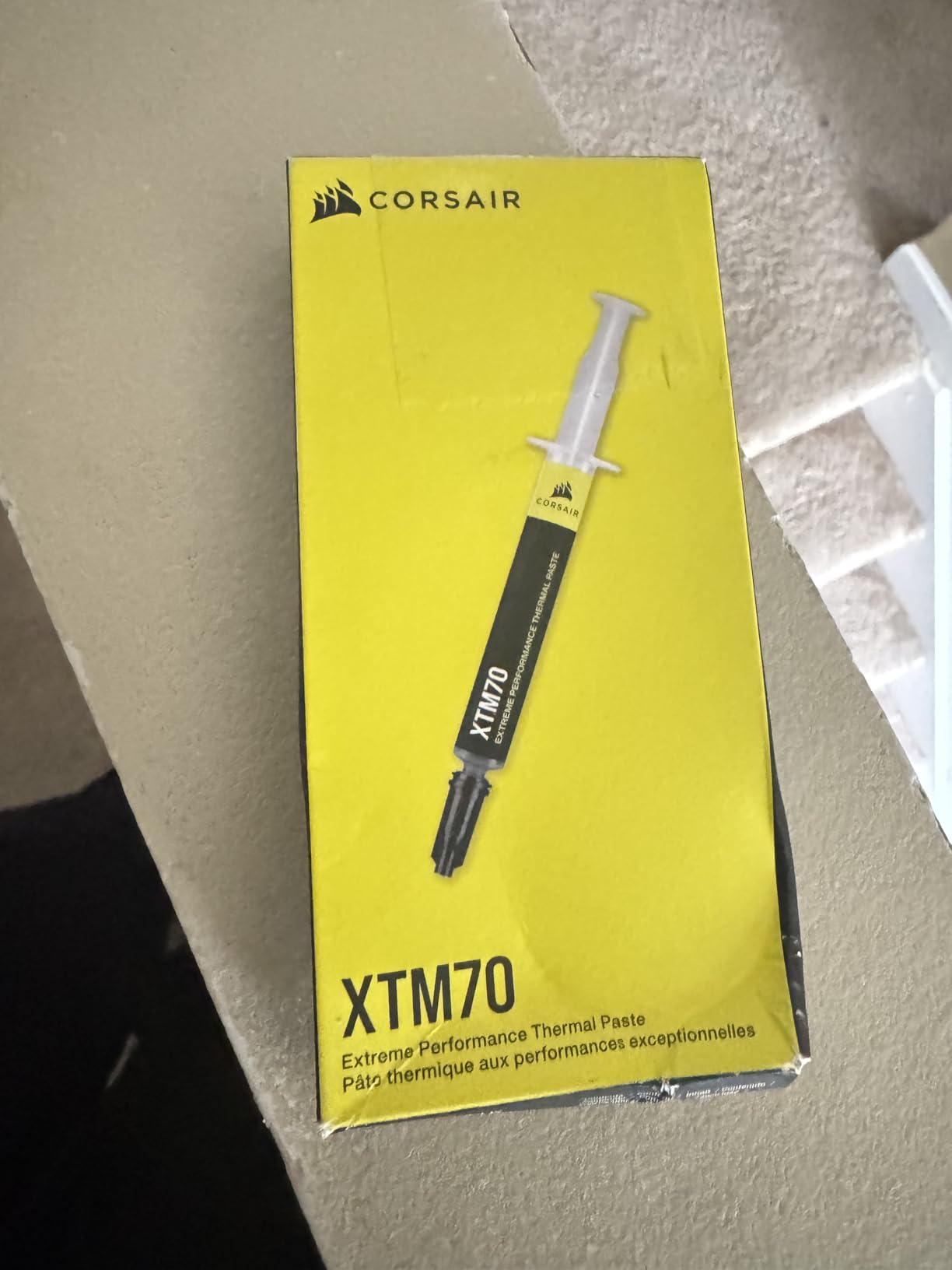 Corsair XTM70 Extreme Performance Thermal Paste, 3g for Intel & AMD Processors up to 250W+ TDP - Low Viscosity, Easy Application, Three Included Cleaning Wipes and Applicator Kit for Desktop customer photo 2