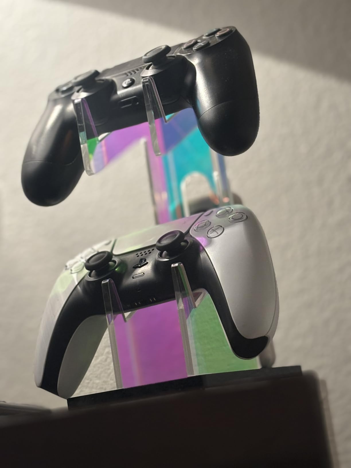 NiHome Controller Holder, Iridescent Acrylic 2-Tier Game Controller Stand customer photo 1