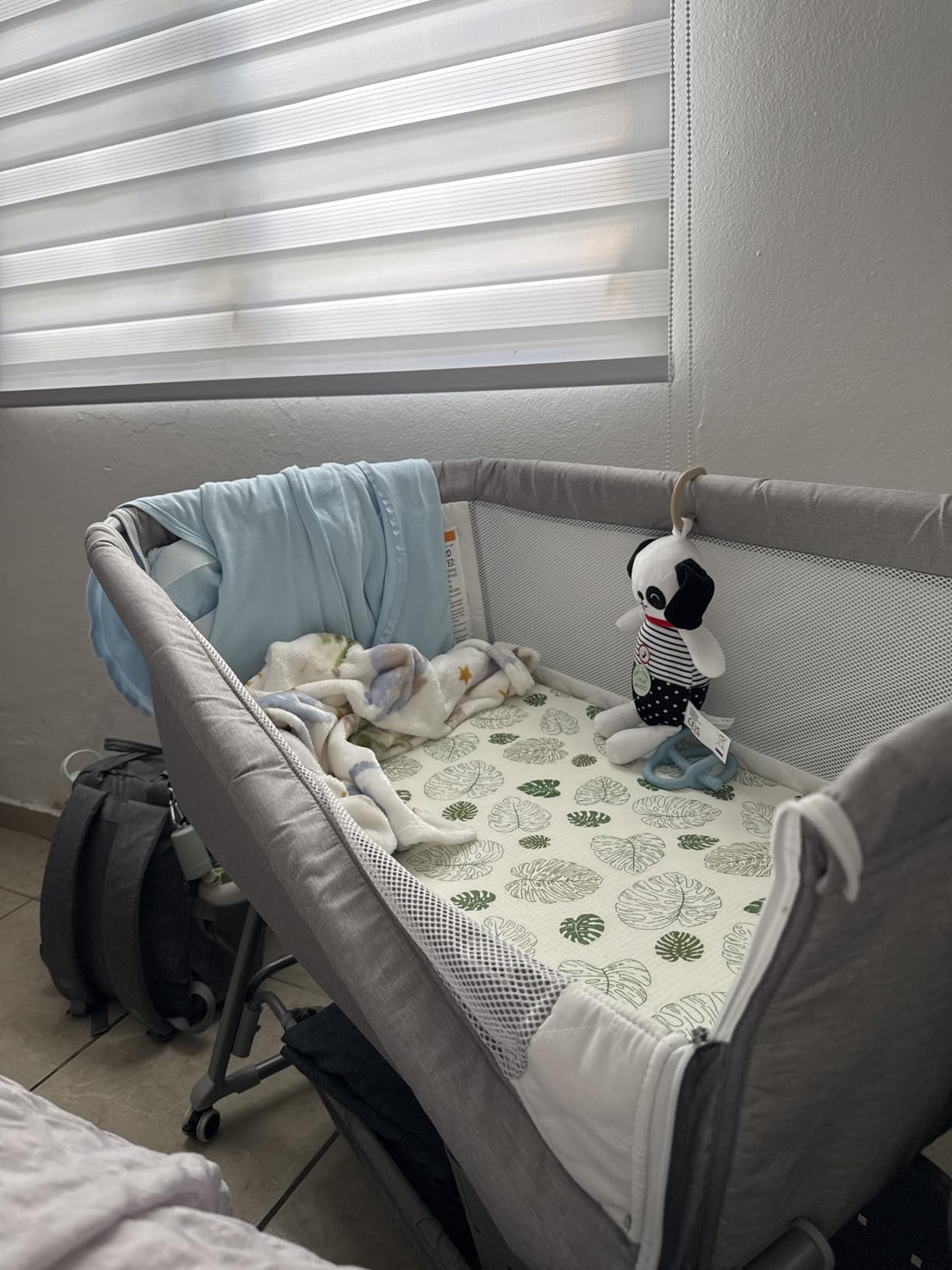 Cowiewie Bassinet Bedside Sleeper, Baby Bassinet with 7 Adjustable Height, Bedside Bassinet for Baby with Storage, Breathable Mesh & Mattress, Portable Bassinet Easy Folding (Pyramid Light Gray) customer photo 1