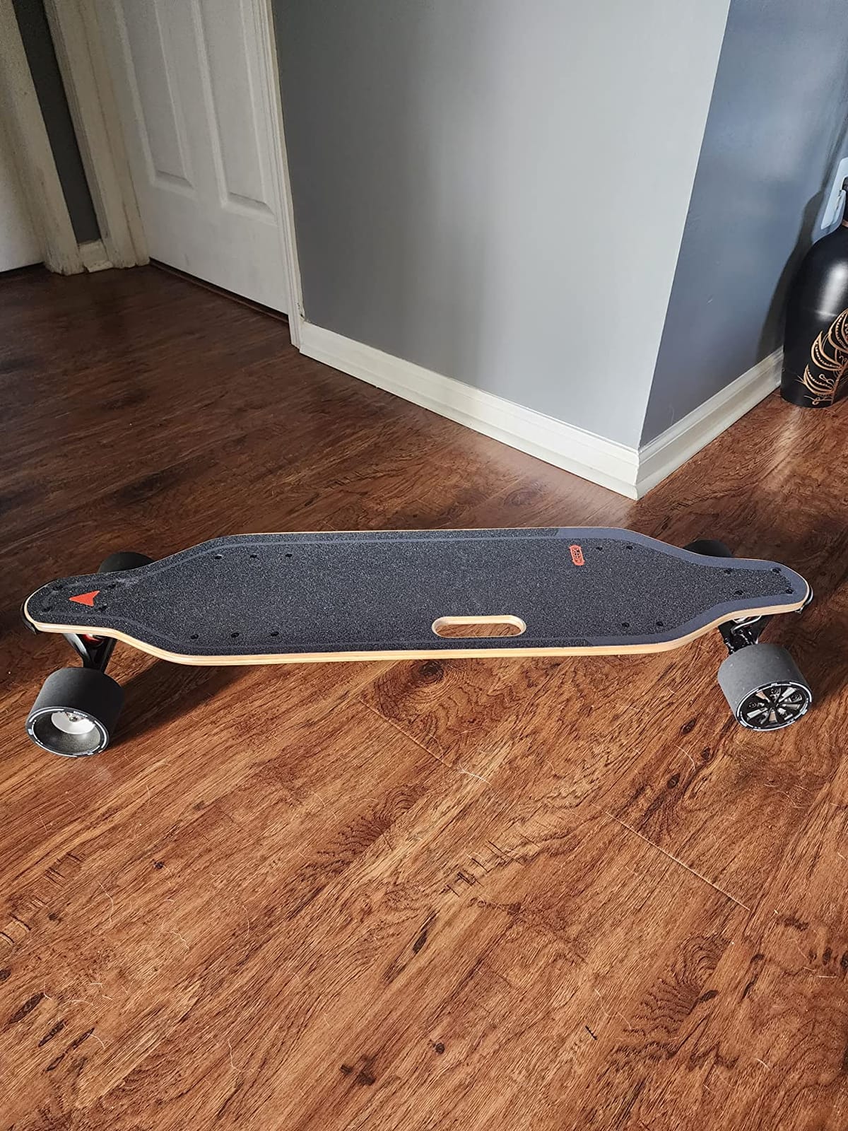 MEEPO Campus V3 Series/Envy Electric Skateboard with Remote, Top Speed Up to 29 Mph, 4 Speed Smooth Braking, Easy Carry Handle Design, Suitable for Adults & Teens customer photo 2