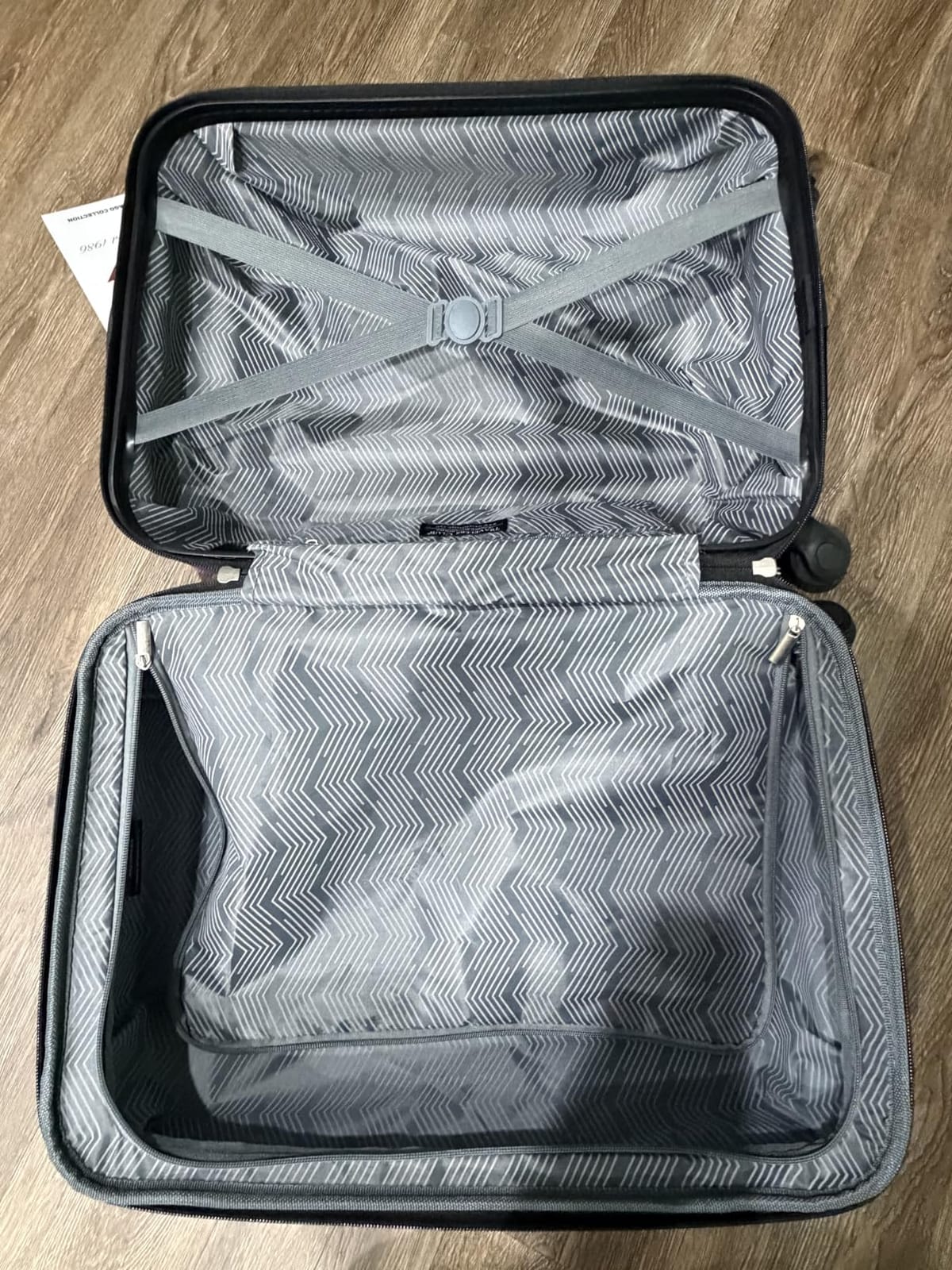 Travelers Club Chicago Hardside Expandable Spinner Luggage, Thyme Green, 22