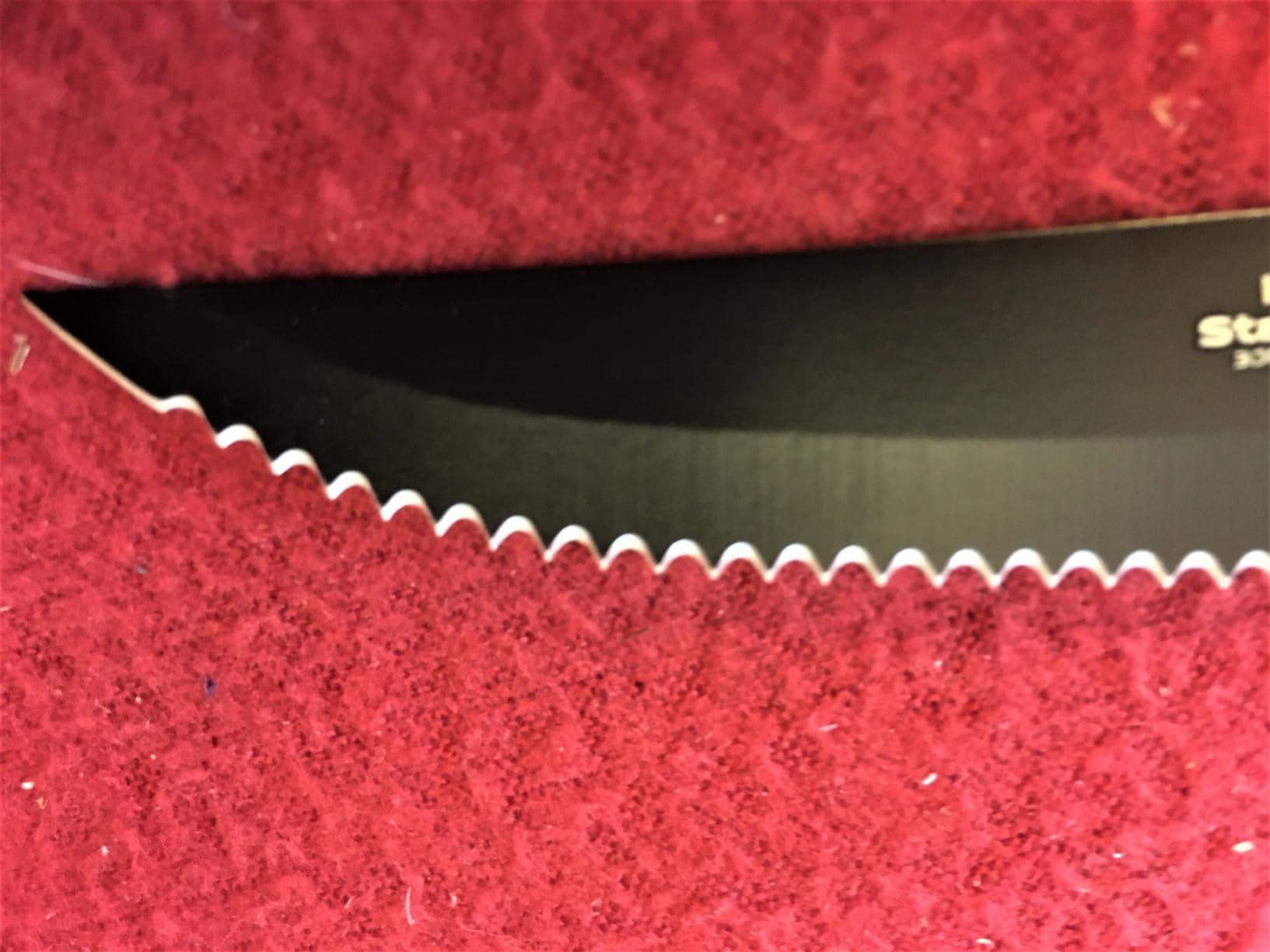 Home Hero Steak Knife Set - Nonstick Serrated Steak Knives - Stainless-Steel Kitchen Knife Set - Ergonomic TPR Handles for Precision Meat Carver - 6-Pc Set, Black customer photo 2