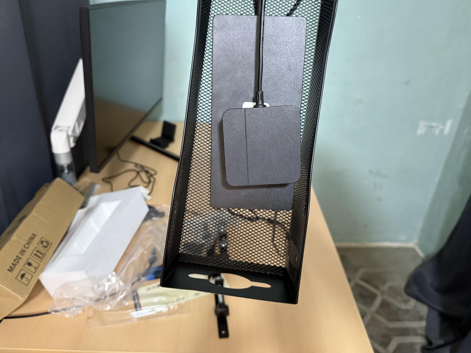 Under Desk Cable Management Tray No Drill, Metal Mesh Cable Management Under Desk with Clamp Mount, 2 Hole Cable Tray with Wire Management and Cord Organizer for Home Office Standing Desk customer photo 1