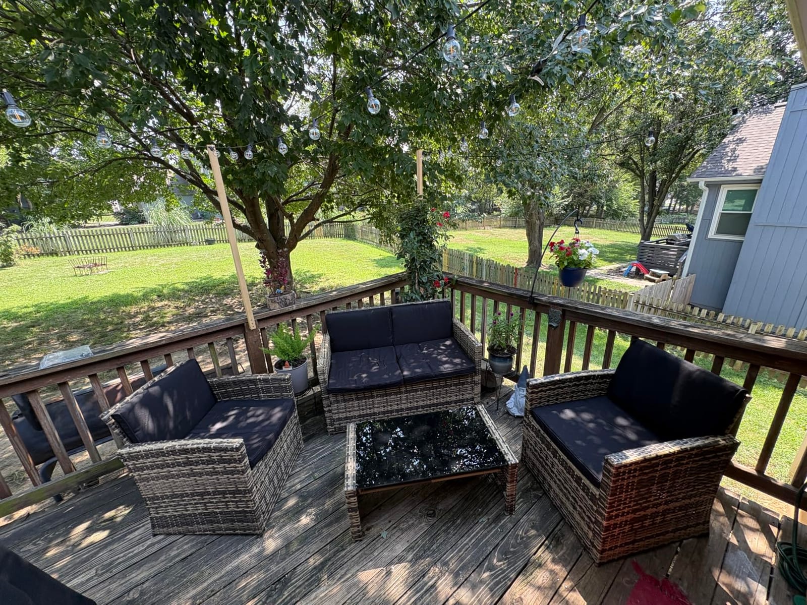 KROFEM 4 Piece Patio Furniture Set, Outdoor Wicker Conversation Set customer photo 2