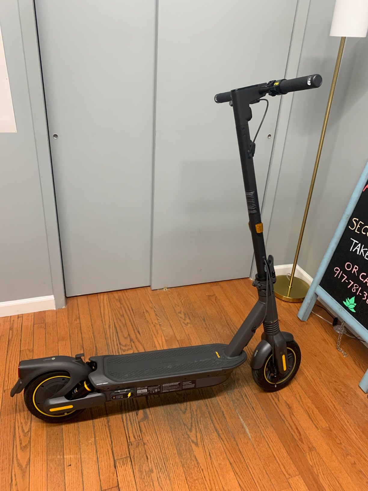 Segway Ninebot MAX Series Electric Scooter, Up to 22–28 MPH, Long Rang, Dual Suspension & Braking System, Fast Charging, Scooter for Adults, UL-2272 2271 Certified (G2/G3) customer photo 1