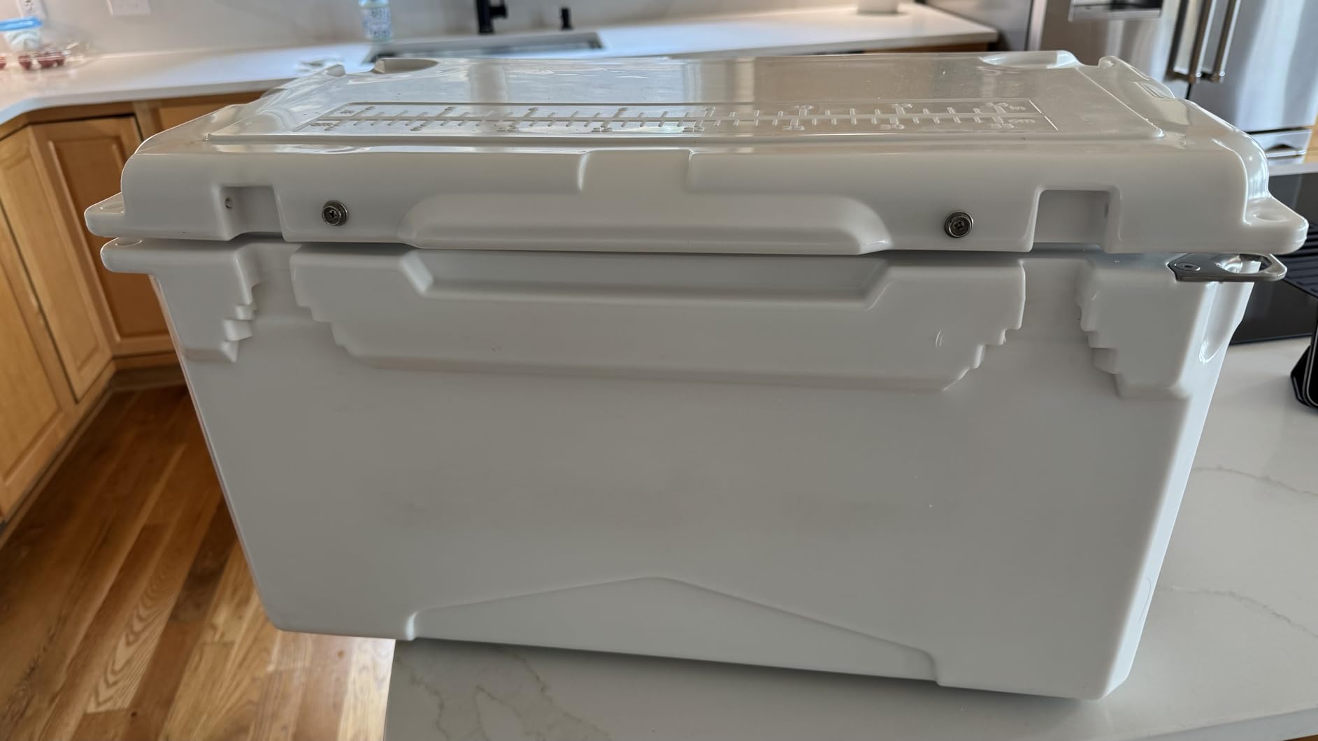 EchoSmile 25/30/35/40/60/75 Quart Rotomolded Cooler, Built to Stand up to The Rigors of The Journey customer photo 1