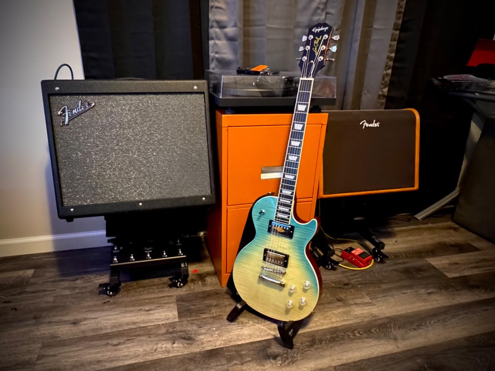 Vondynote Guitar Amp Stand with Wheels Adjustable Combo Amp Stand Tilt Back customer photo 2