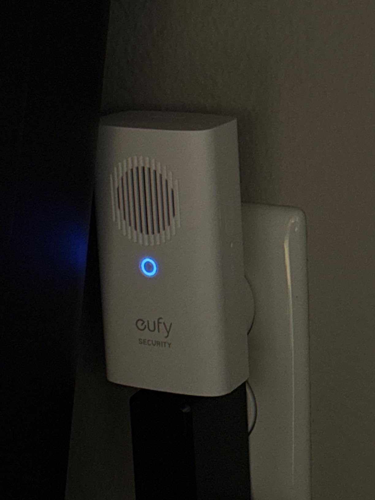 eufy Security Video Doorbell Add-On Chime, Indoor Chime, Requires eufy Security Video Doorbell E340/C30/C31, No-Delay Ring, Adjustable Volume, 8 Fun Ringtones, only works with 2.4GHz Wi-Fi customer photo 1