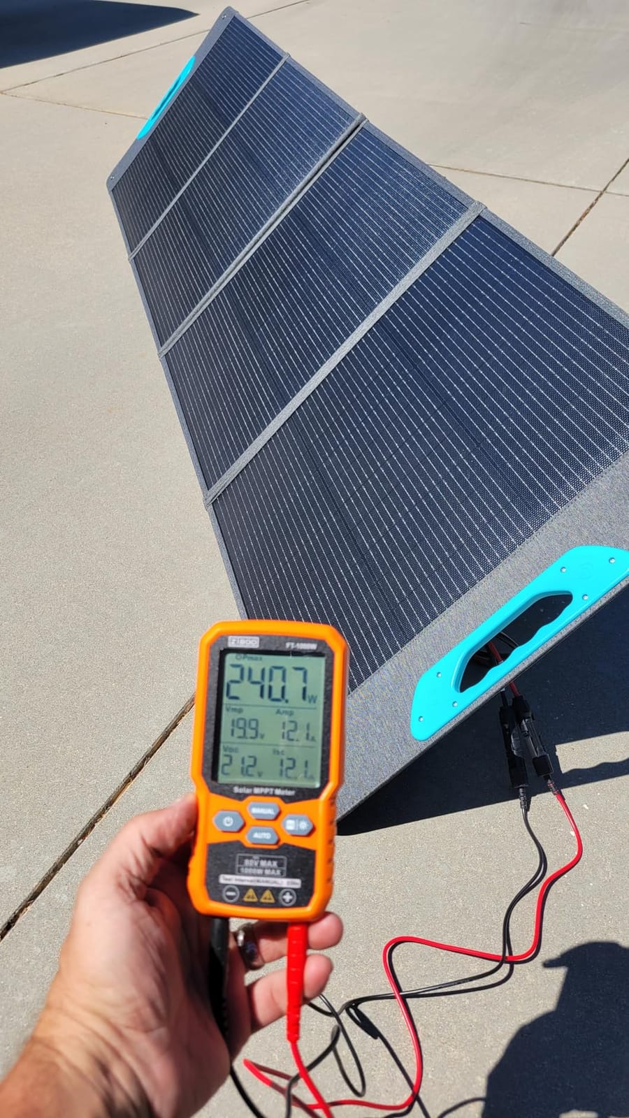 Renogy 200W Portable Solar Panel for Power Stations, 25% Efficiency customer photo 1