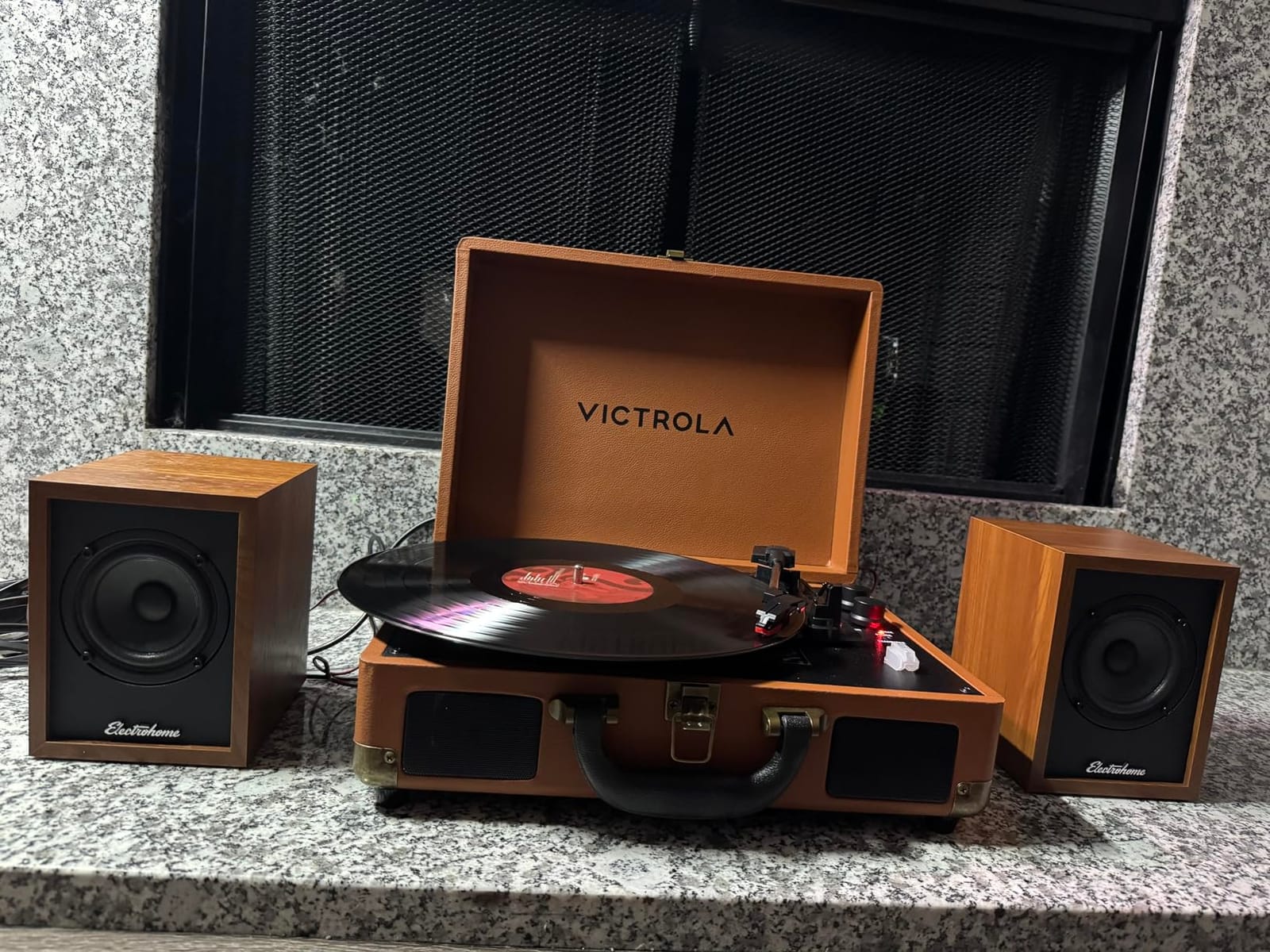 Electrohome Huntley Powered Bookshelf Speakers with Built-in Amplifier and 3