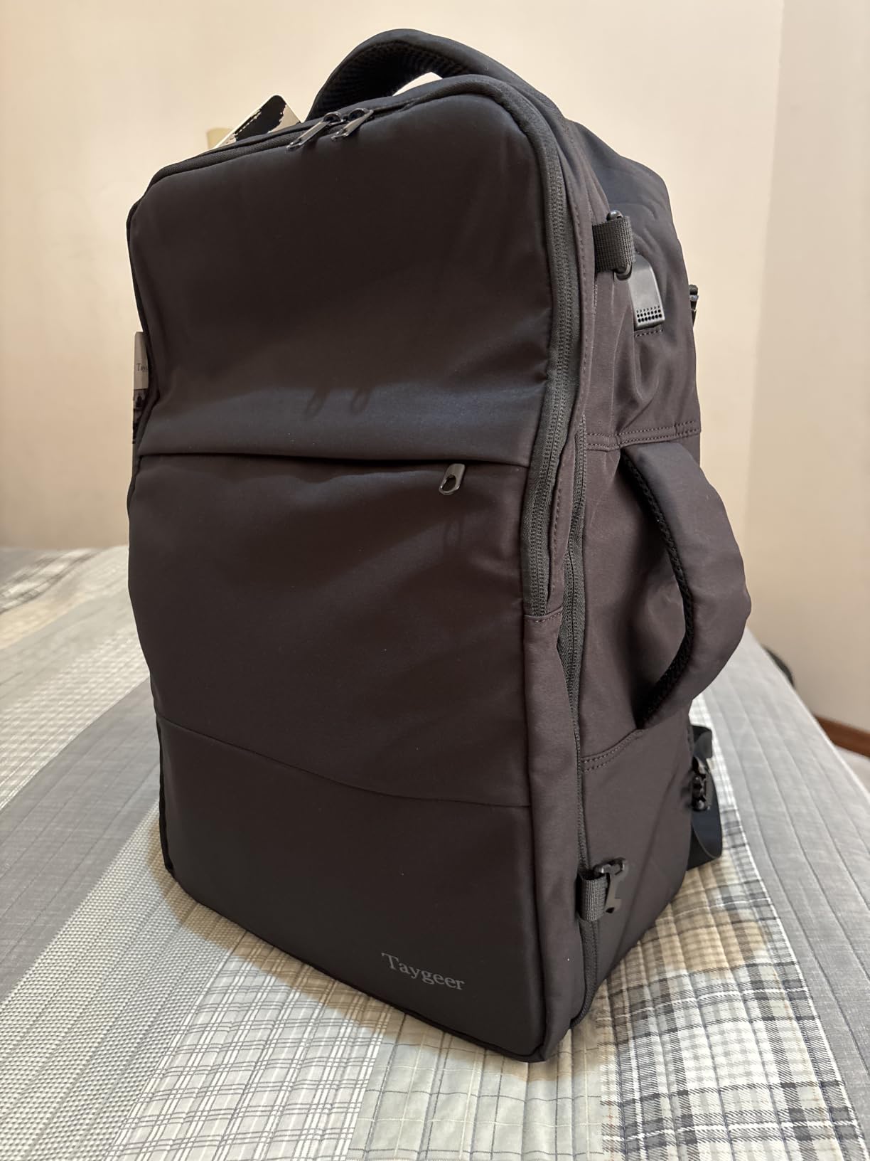 Taygeer Travel Laptop Backpack for Men, Airplane Approved Travel Backpack customer photo 2