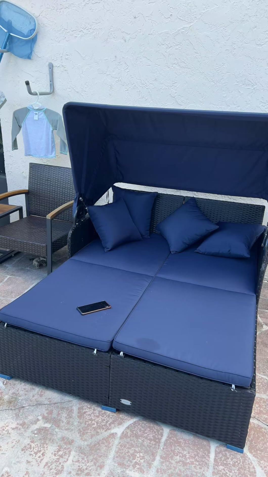 ORALNER Outdoor Daybed, 2-Person Wicker Patio Sofa with Retractable Canopy, Cushions & Pillows, 2 Side Trays, PE Rattan Sunbed Double Lounger for Deck Poolside Garden Balcony (Navy) customer photo 1