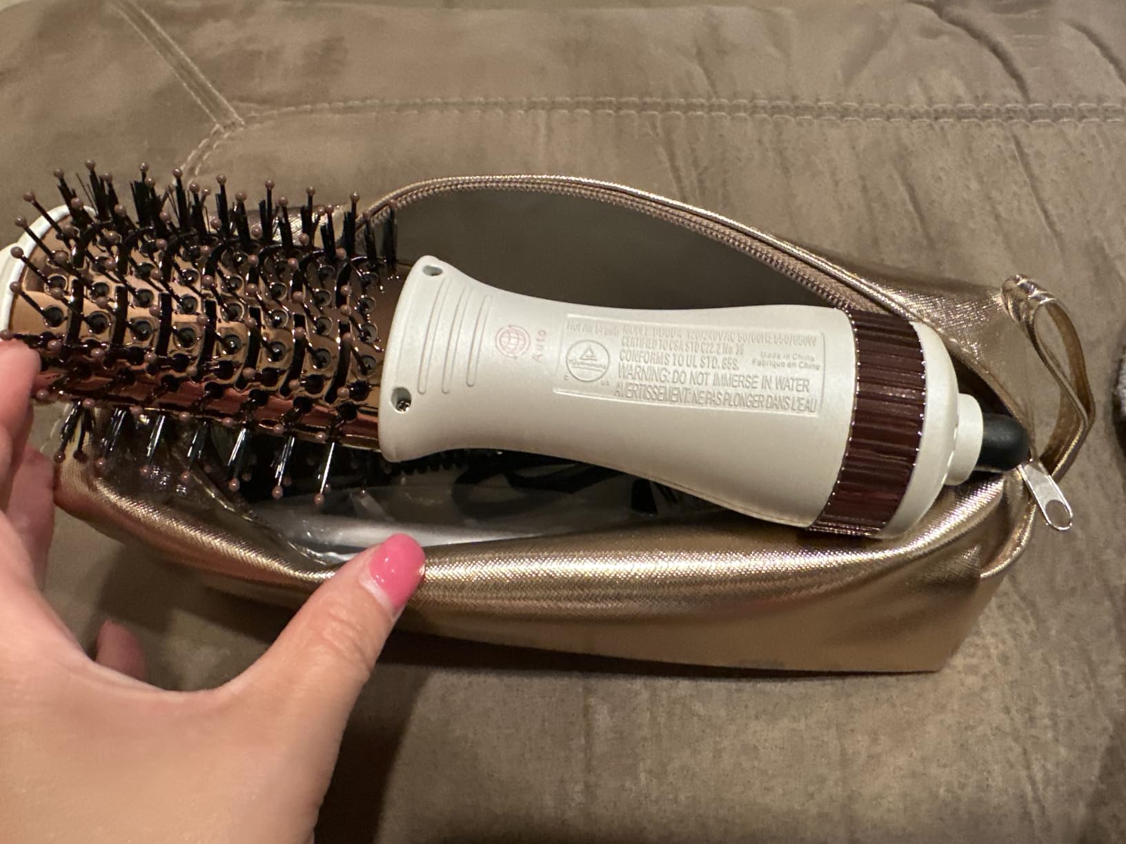 Dual Voltage Travel Blow Dryer Brush in one, Hair Trends Mini Hot Air Brush customer photo 1