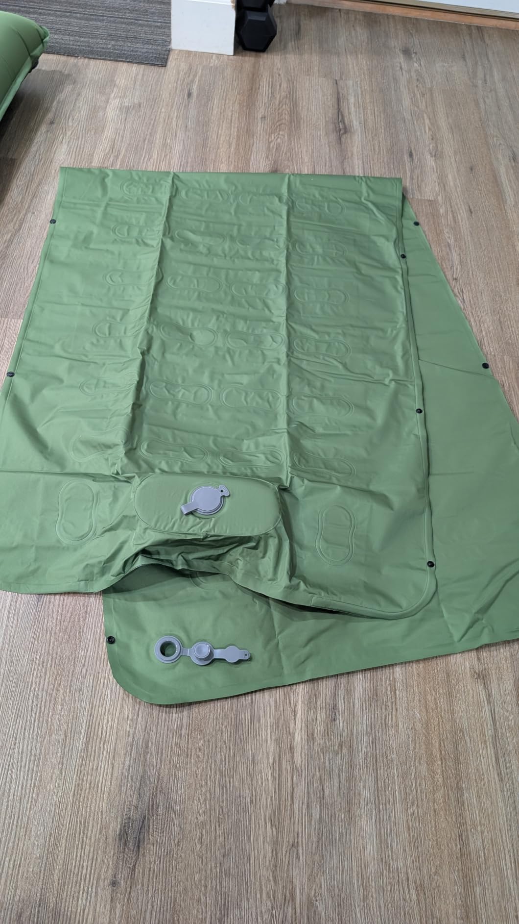 FNARMW Camping Sleeping Pad, Extra Thick 5 Inch Camping Mat with Pillow Built-in Foot Pump Inflatable Sleeping Pads Compact for Camping Backpacking Hiking Traveling Tent（Green） customer photo 1