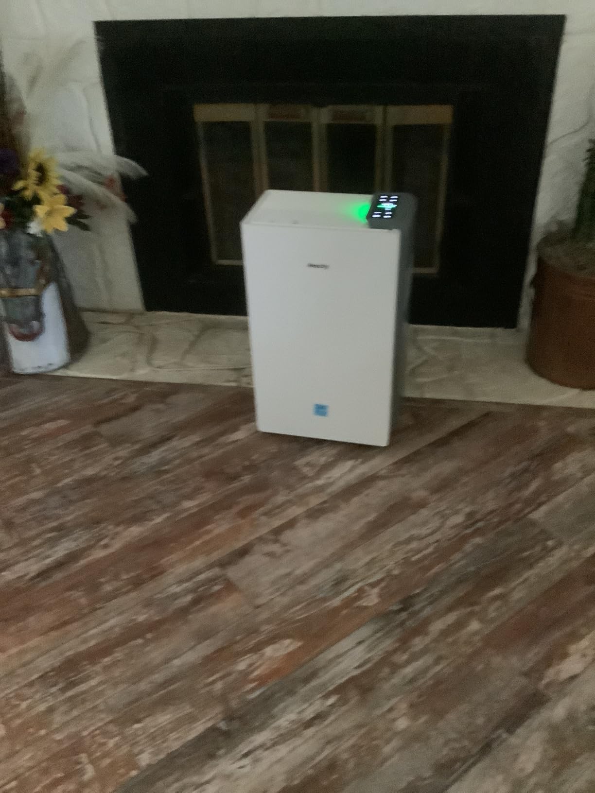 AEOCKY 5500 Sq.Ft Energy Star Most Efficient 2025 Dehumidifier Max 80Pint/D customer photo 1