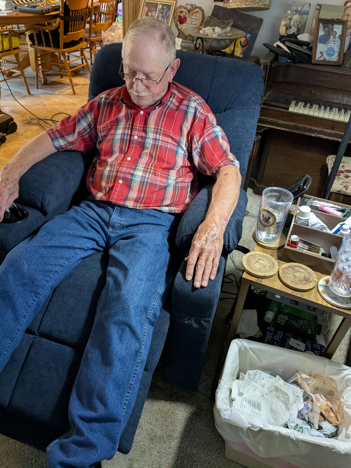 MCombo Power Lift Recliner Chair for Elderly, Fabric 7287 (Oatmeal, Medium) customer photo 1