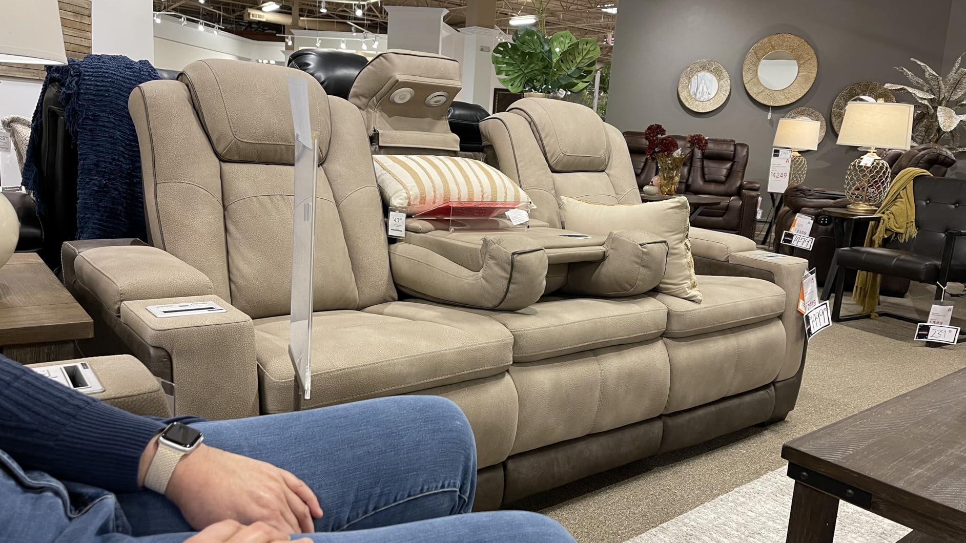Signature Design by Ashley Fyne-Dyme Power Reclining Sofa, Sapphire Blue customer photo 2