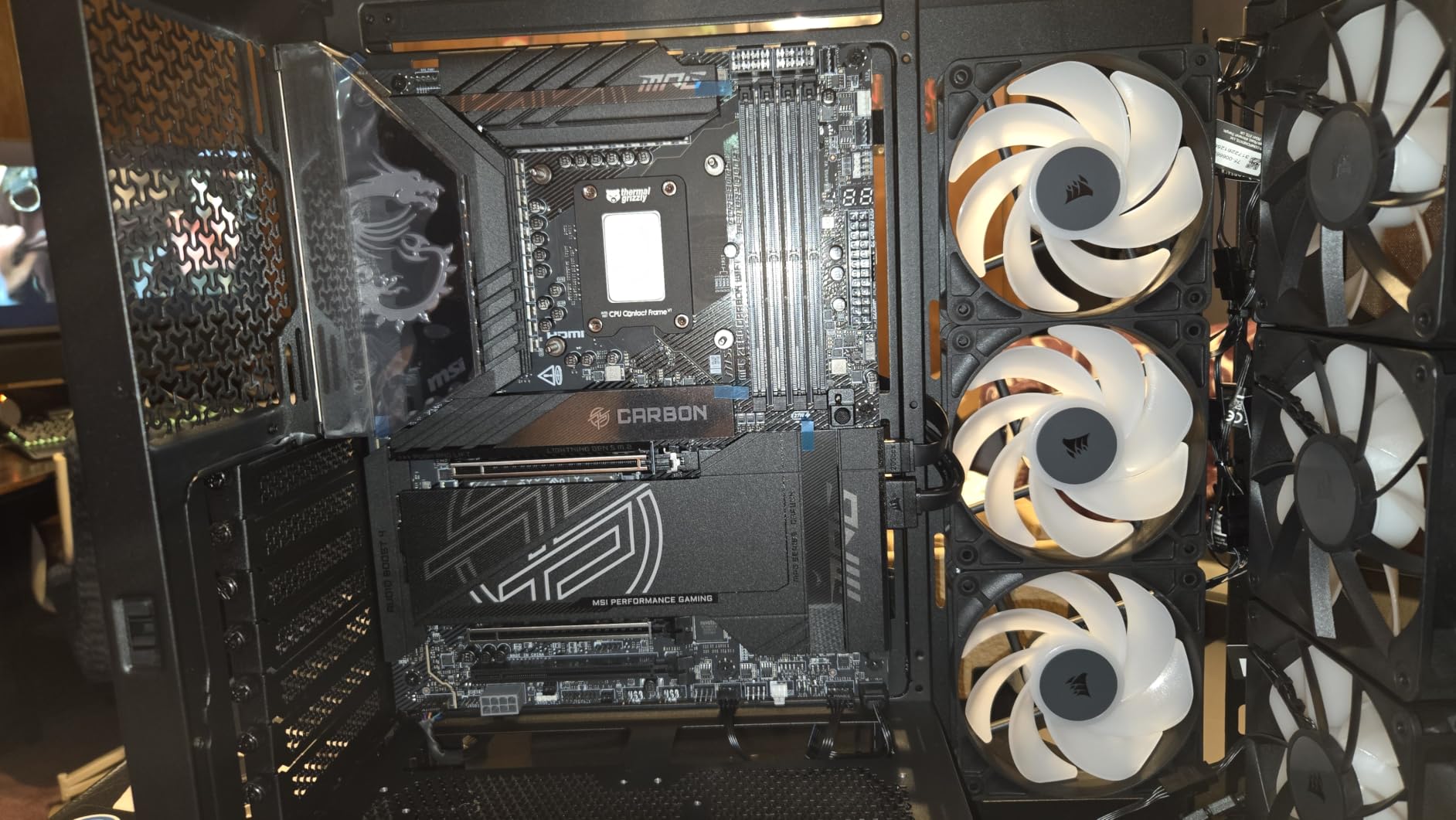 CORSAIR RS120 ARGB 120mm PWM Fans – Daisy-Chain Connection – Low-Noise – Magnetic Dome Bearing – Triple Pack – Black customer photo 2