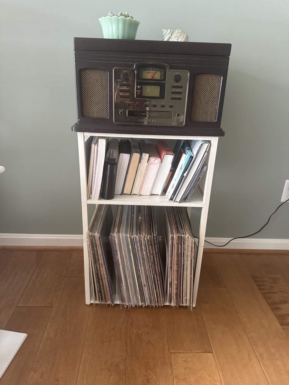 VASAGLE 3-Tier Record Player Stand, Vinyl Record Storage up to 100 Albums customer photo 2