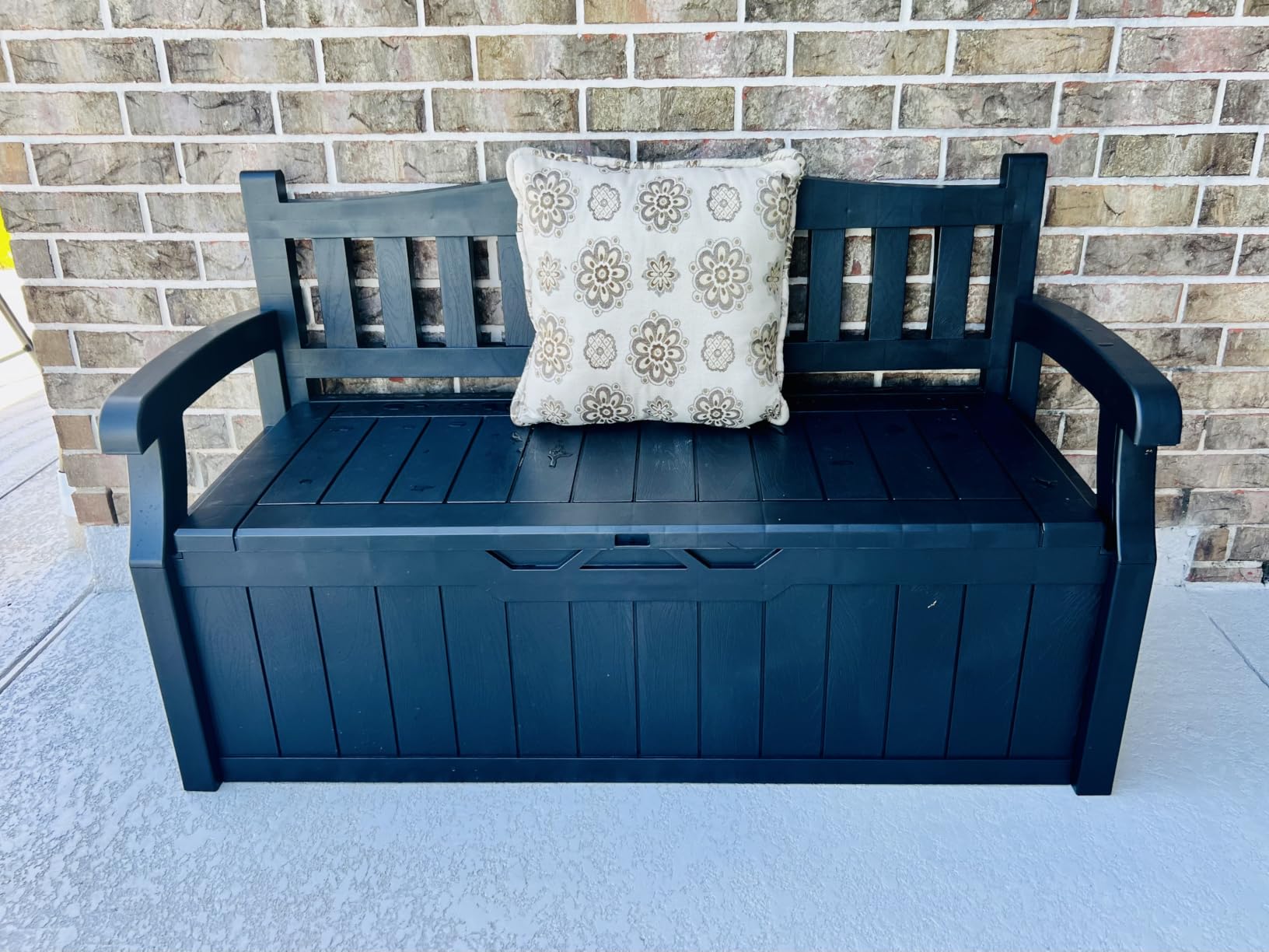 Greesum 80 Gallon Storage Bench Outdoor Deck Box with Armrest, Black customer photo 1