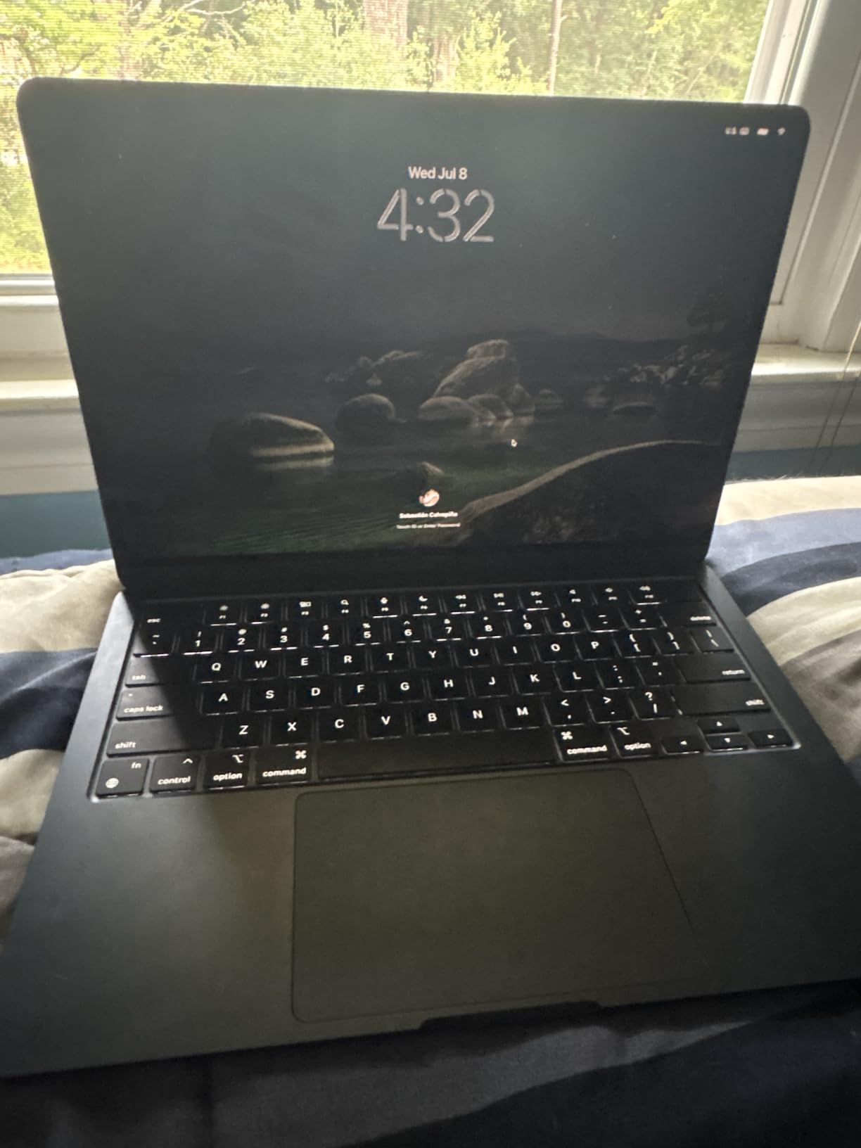 Apple MacBook Air with Apple M3 Chip, 13-inch, 8GB RAM, 256GB SSD Storage, Midnight (Renewed) customer photo 2
