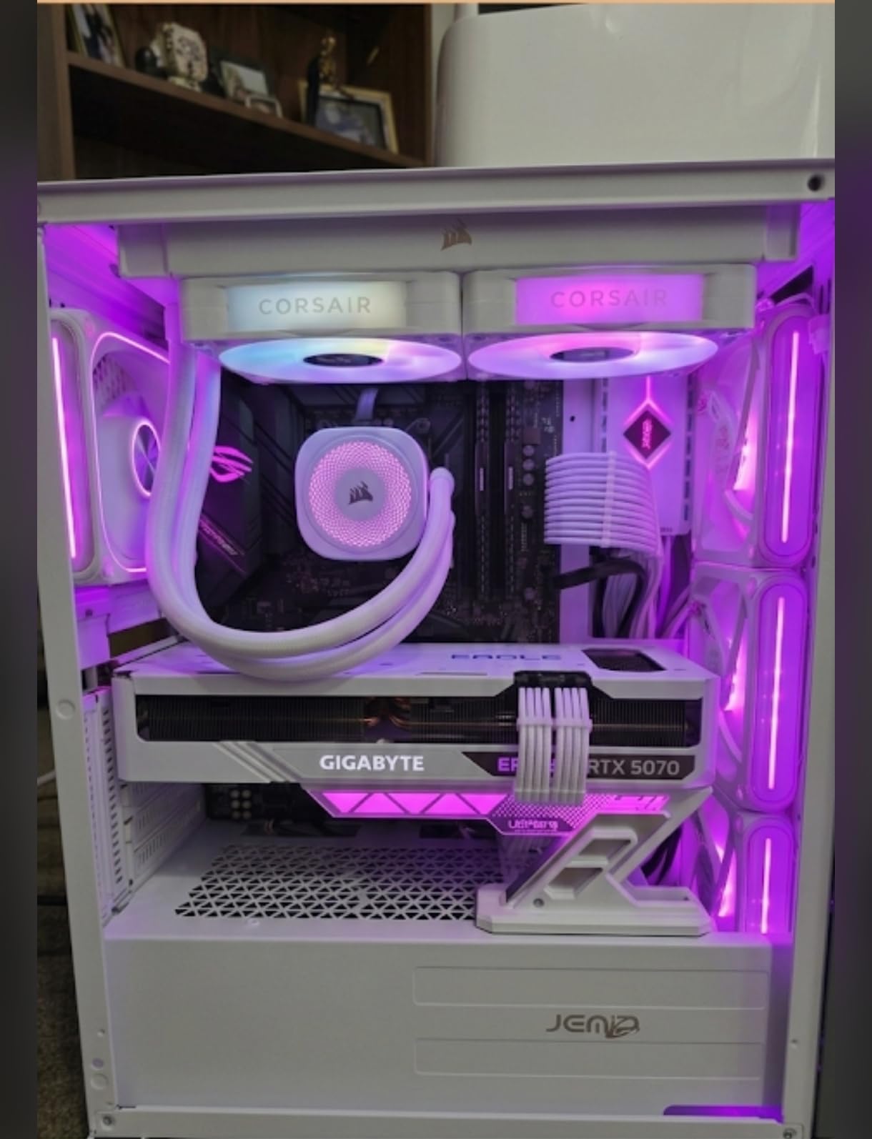 CORSAIR iCUE Link Titan 360 RX RGB Liquid CPU Cooler – 360mm AIO – Low-Noise – FlowDrive Cooling Engine – Intel LGA 1851/1700, AMD AM5/AM4 – 3X RX120 RGB Fans – iCUE Link System Hub Included – Black customer photo 2