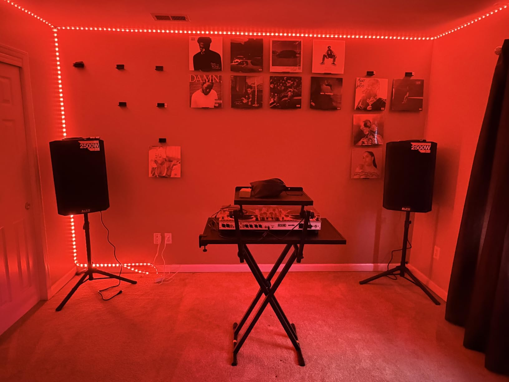 AxcessAbles Portable Two-Tier DJ Table Stand| Two Tier Piano Keyboard Stand for Sheet Music and Tablet | DJ Laptop and Controller Stand | Music Production Workstation | Booth Stand customer photo 1