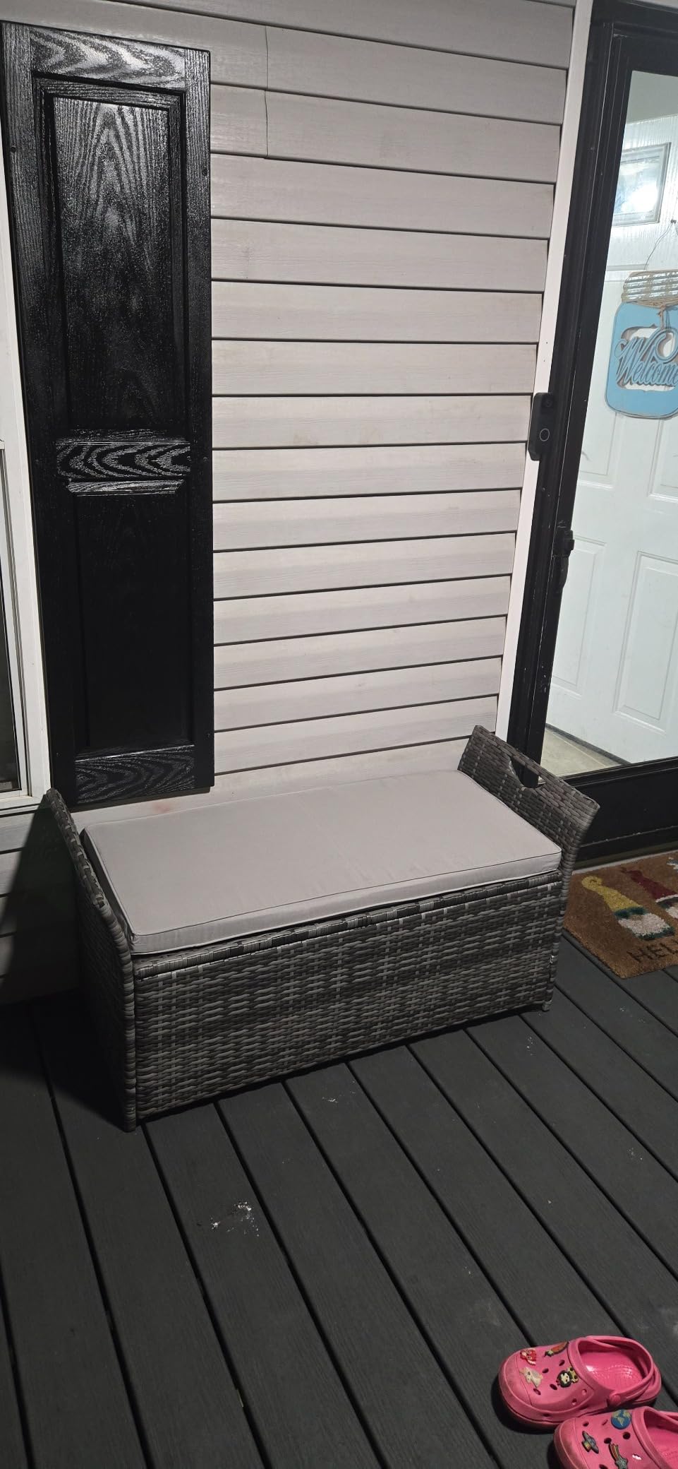 VINGLI 40 Gallon Rattan Deck Box with Cushion customer photo 1