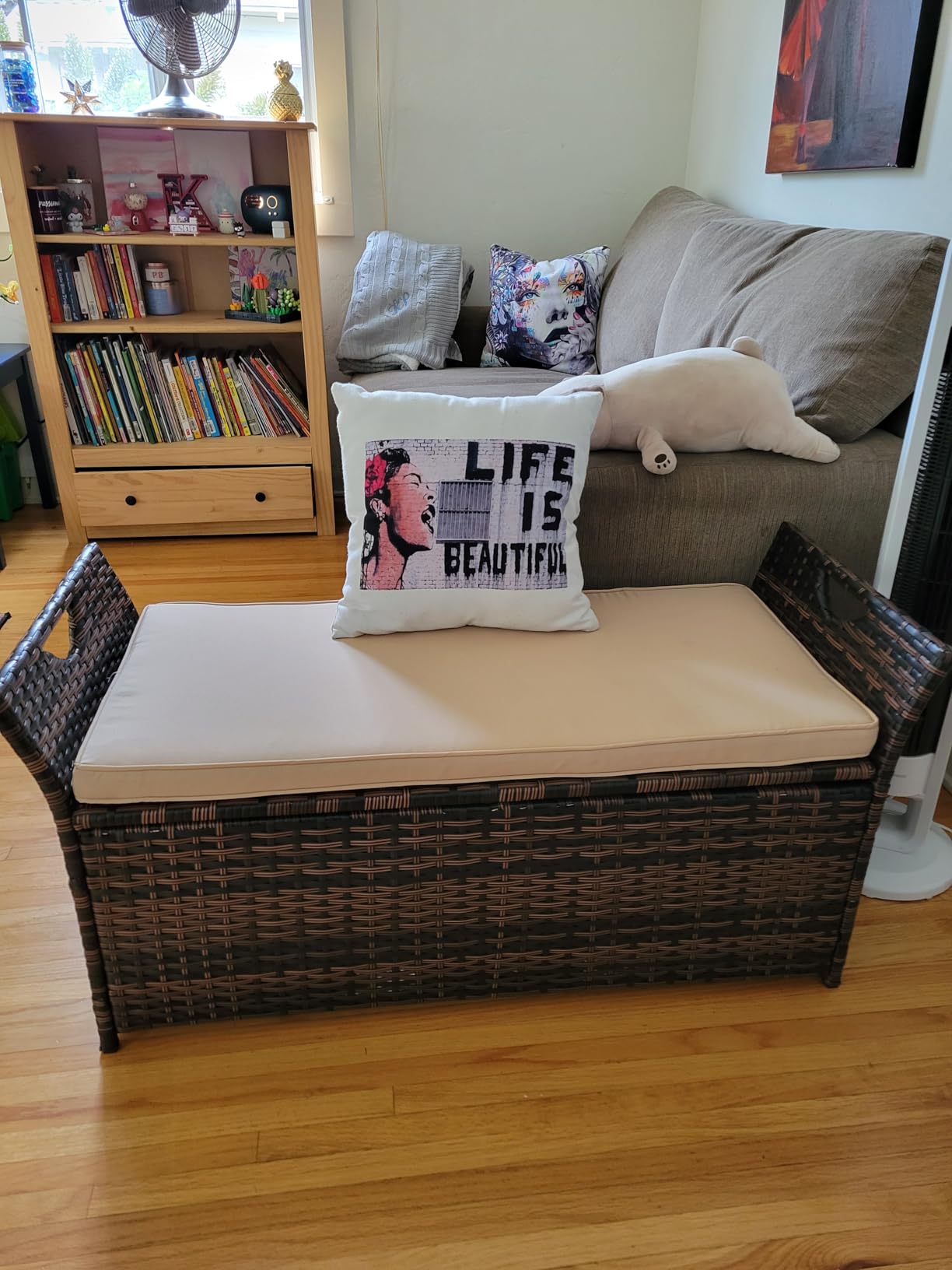 VINGLI 40 Gallon Rattan Deck Box with Cushion customer photo 2