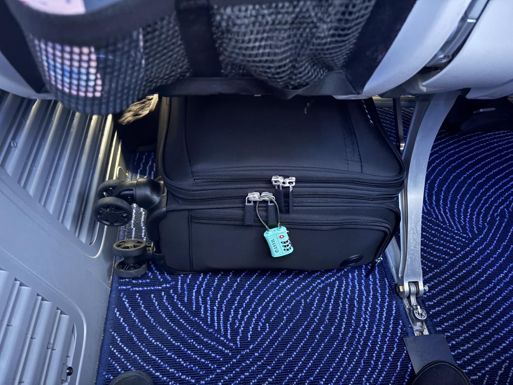 Verage Underseat Carry On Luggage with Wheels, 14.5-Inch Spinner Small Suitcase, Softside Lightweight Travel Bag for Men and Women, Airplane Carry On Bag, Nautical Blue customer photo 1
