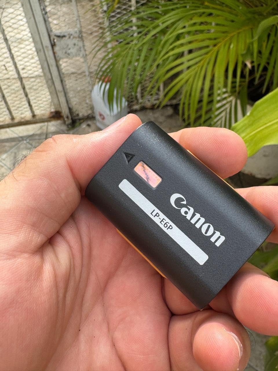 Canon Battery Pack LP-E6P | Lithium-ion battery High-amperage battery Ex customer photo 1