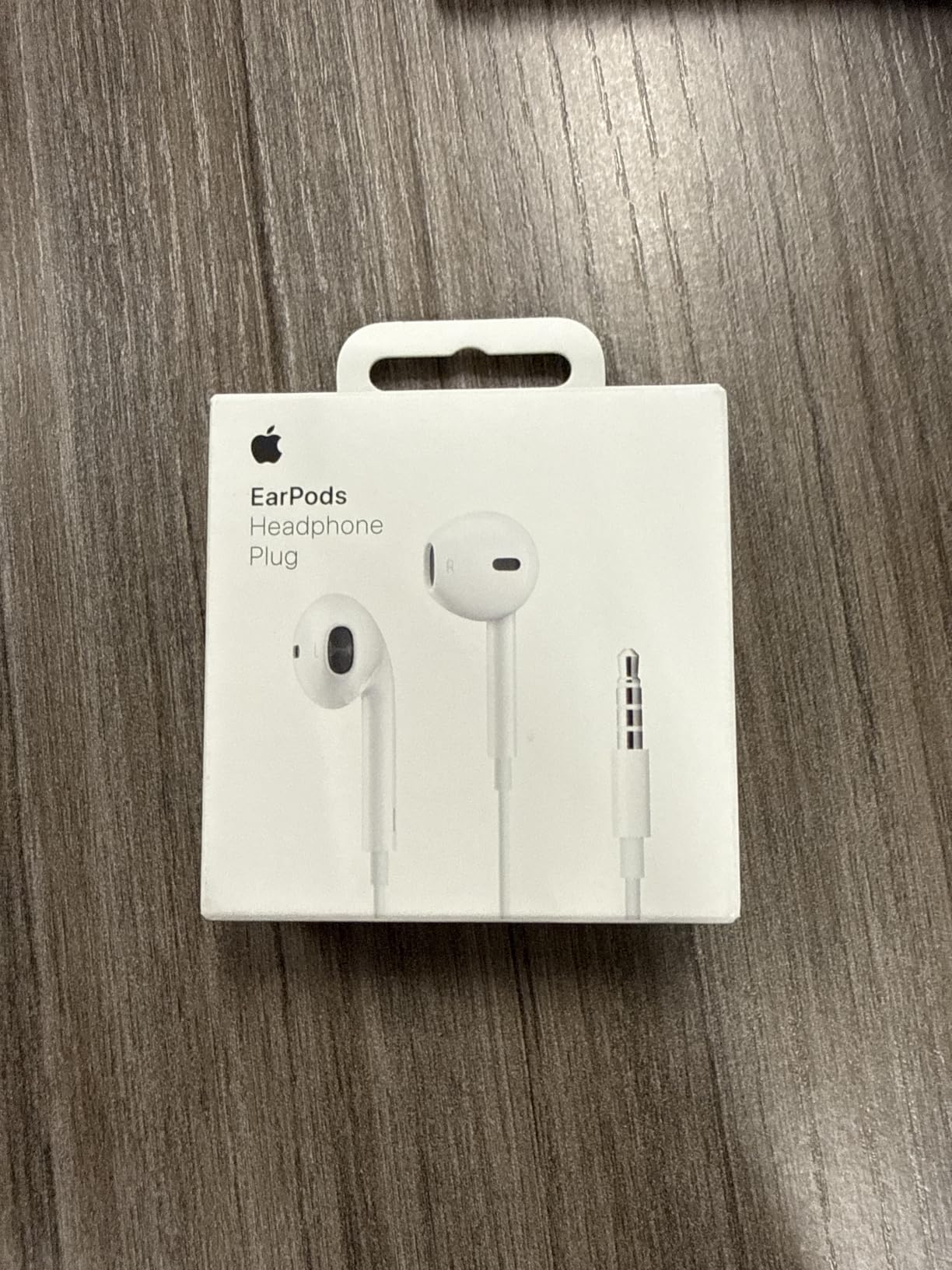 Apple EarPods Headphones with 3.5mm Plug, Wired Ear Buds with Built-in Remote customer photo 2