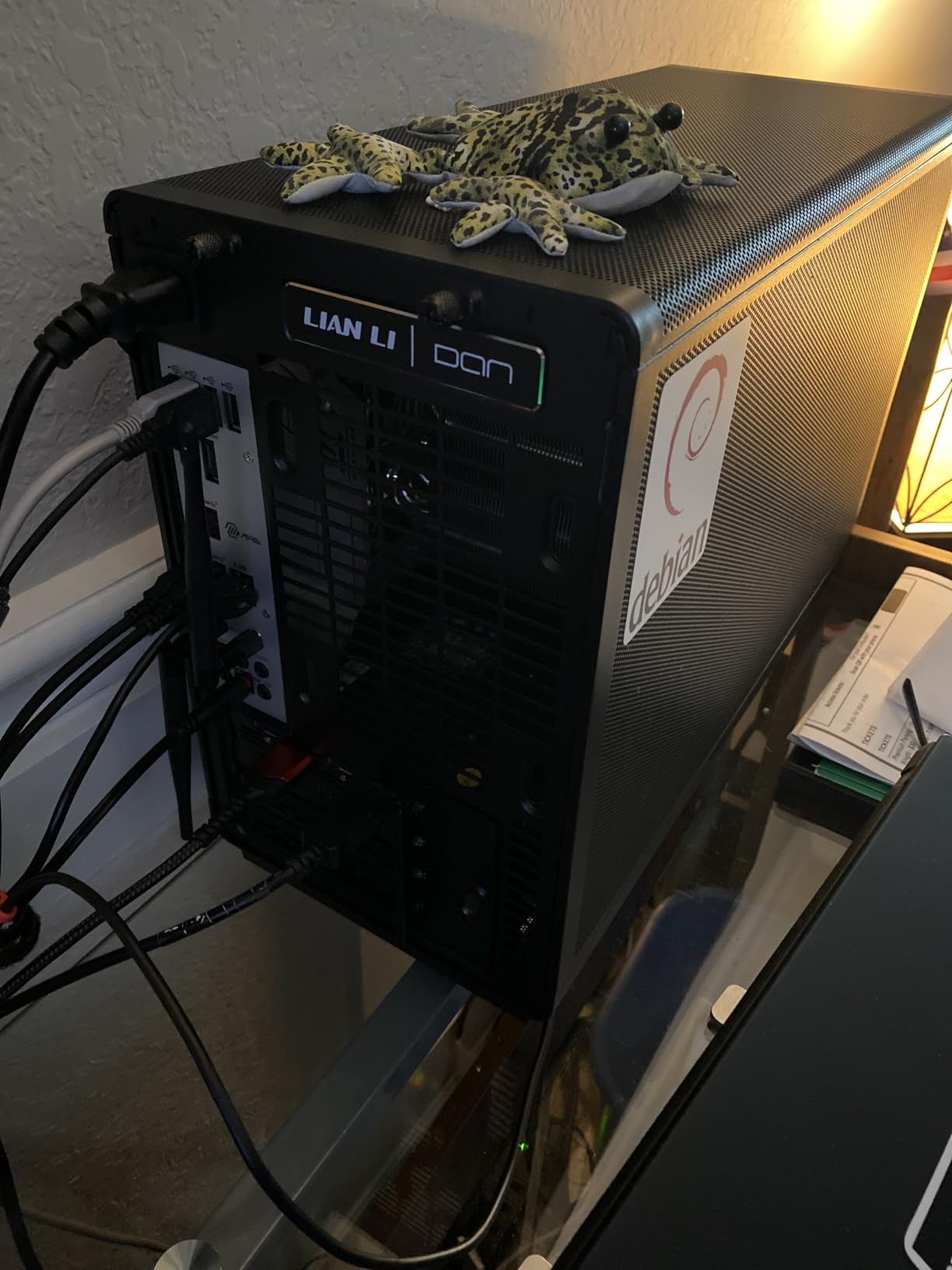 Lian Li A3-mATX-WD 26.3L Micro Chassis-Wood Front Panel-Black-A3X-WD customer photo 1