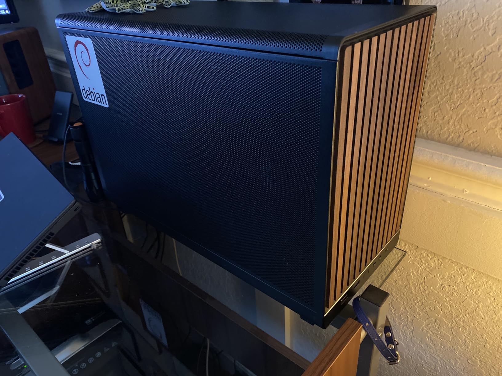 Lian Li A3-mATX-WD 26.3L Micro Chassis-Wood Front Panel-Black-A3X-WD customer photo 2