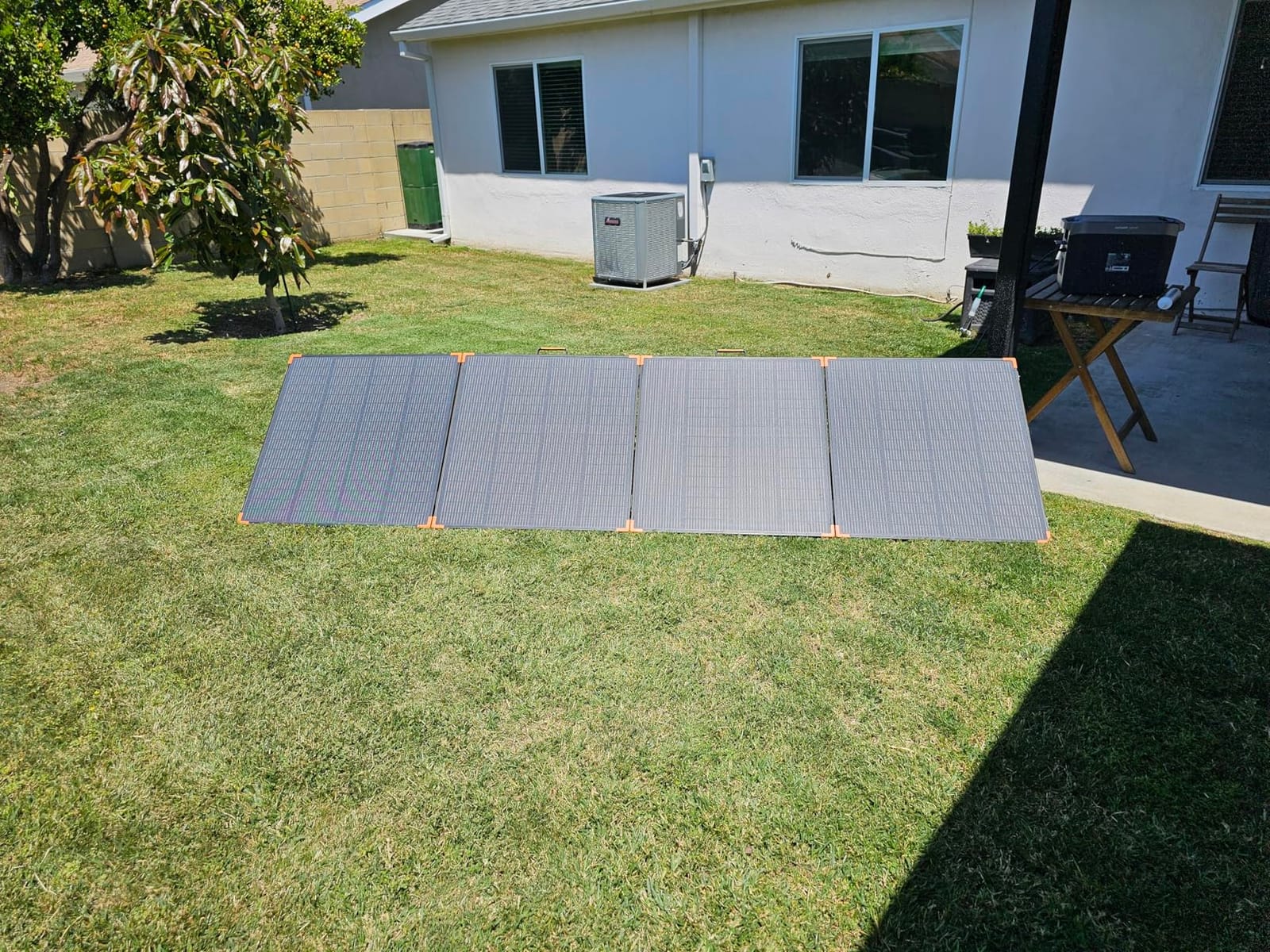 ZOUPW 450W Portable Solar Panel N-Type 16BB for Power Station | 25% Efficiency Foldable Solar Panel for EcoFlow Delta/Anker C1000/Jackery/Bluetti,IP68 Waterproof for Offgrid RV Power Backup customer photo 2