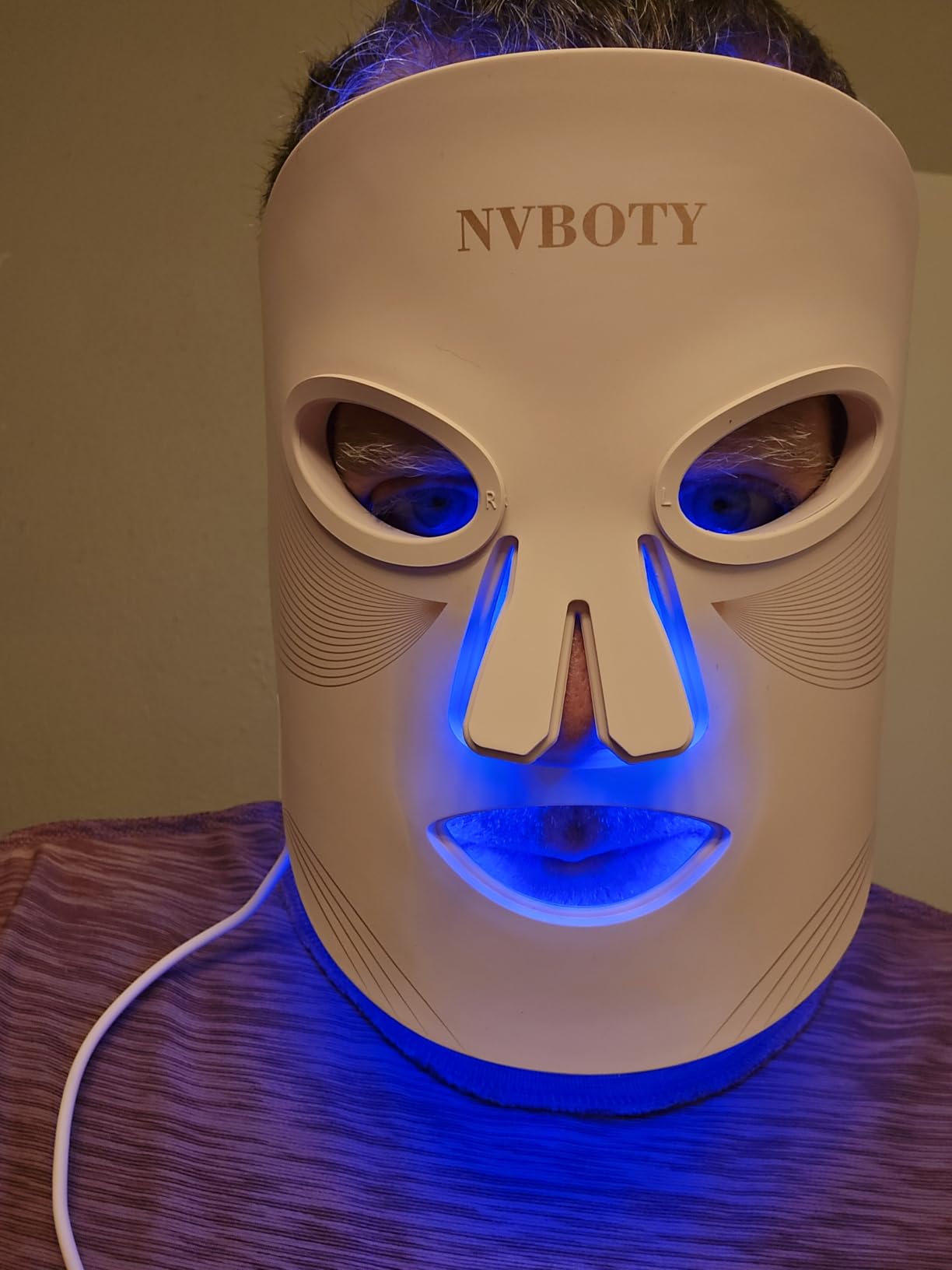 NVBOTY Red Light Therapy Mask, 4 Modes Portable Red Light Therapy for Face, 2000mAh Rechargeable Remote, Blue, Orange, 850NM Infrared & Red Light Mask, 400 LEDs, Timing Function, at Home & Travel customer photo 2