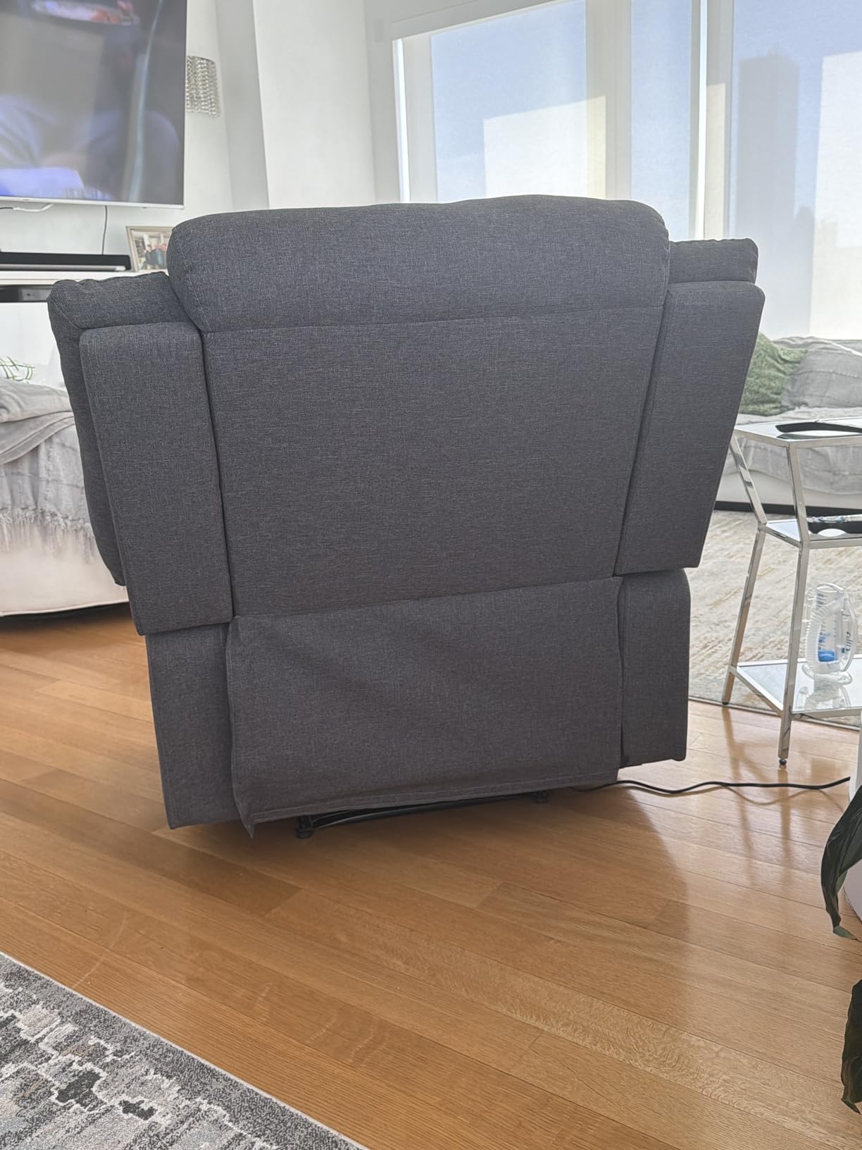 EBELLO Classic Power Recliner Chair, Oversized Electric Reclining Chair with Overstuffed Cushion and Back, Soft Fabric Adults Single Recliner Sofa for Living Room, Brown customer photo 2
