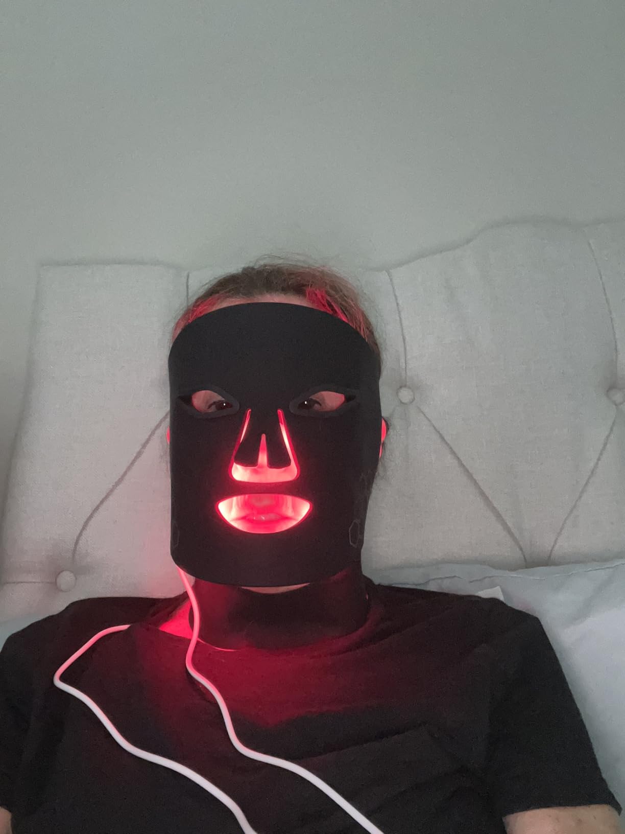 Red Light Therapy for Face and Neck, 850nm Infrared & Red Light Mask, 4 Modes LED Face Mask Light Therapy with Neck Masks, 2600mAh Rechargeable Portable Skincare Device at Home & Travel customer photo 1