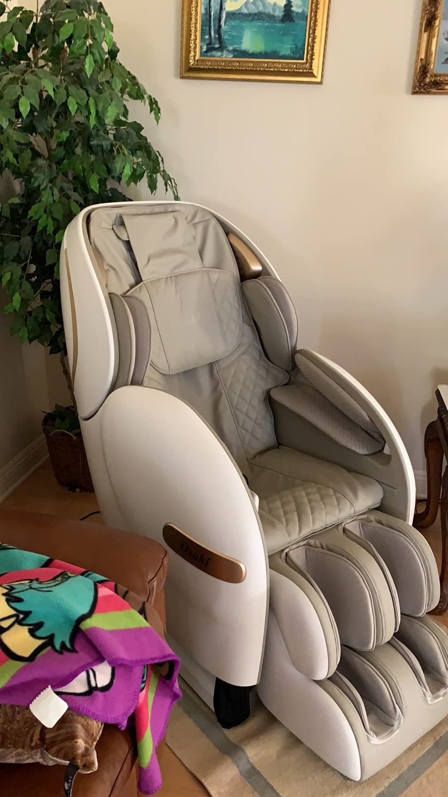 Osaki Monarch Full Body Massage Chair | Zero Gravity 3D SL-Track | Space Saving Technology Recliner| 9 Unique Auto Programs | Bluetooth Connection (LE Black) customer photo 2